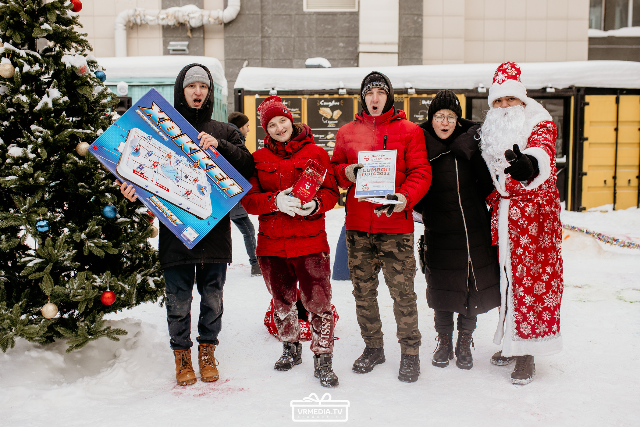 Большая новогодняя «Елка» в культурном пространстве «Редакция»