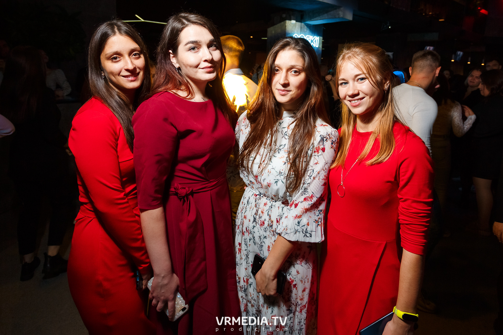 Выходные в баре «DOSKI»