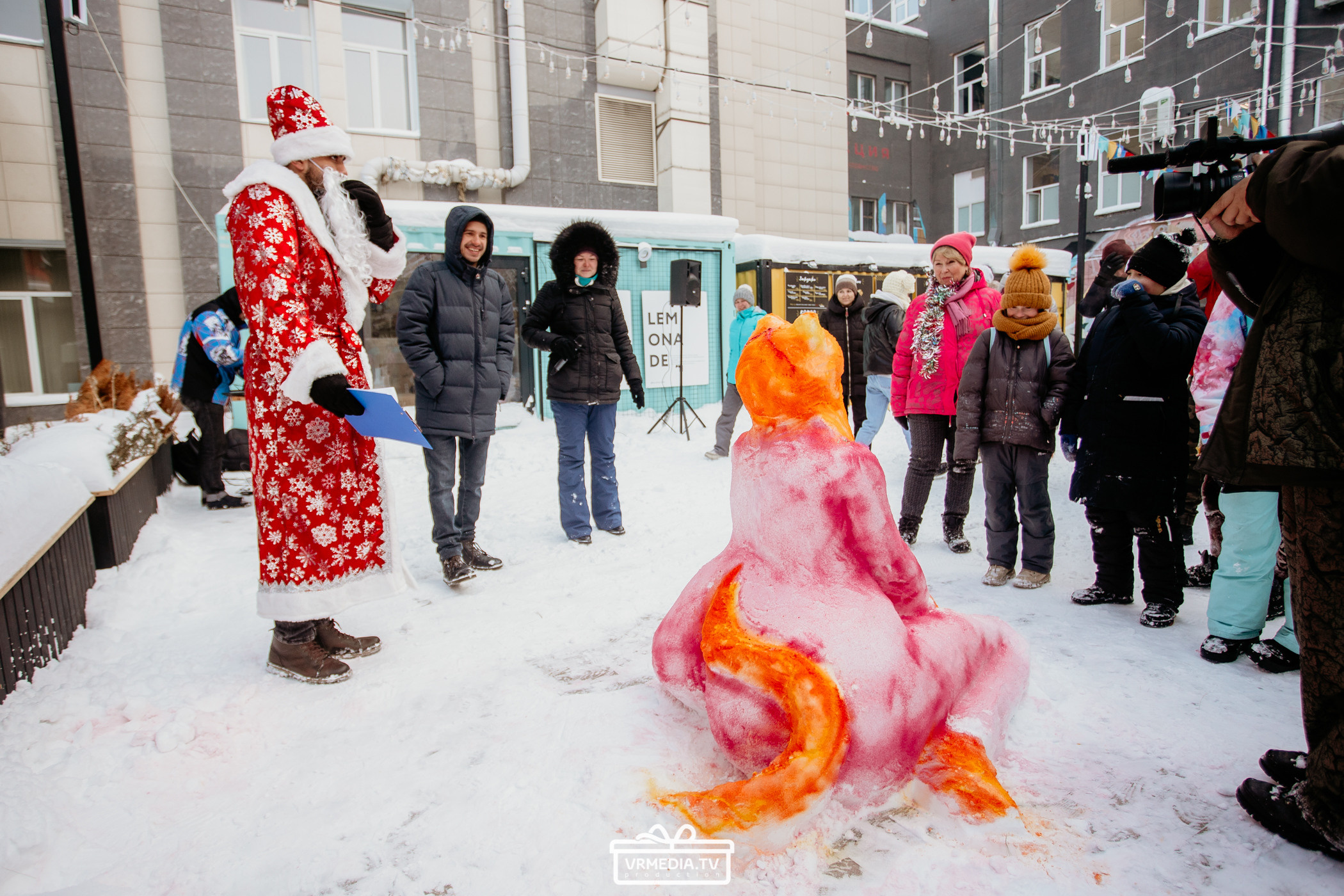 Большая новогодняя «Елка» в культурном пространстве «Редакция»