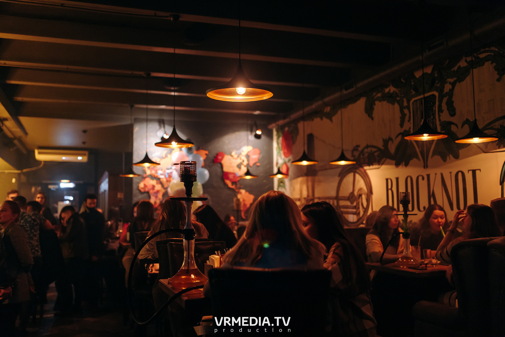 Выходные в баре «Blocknot»