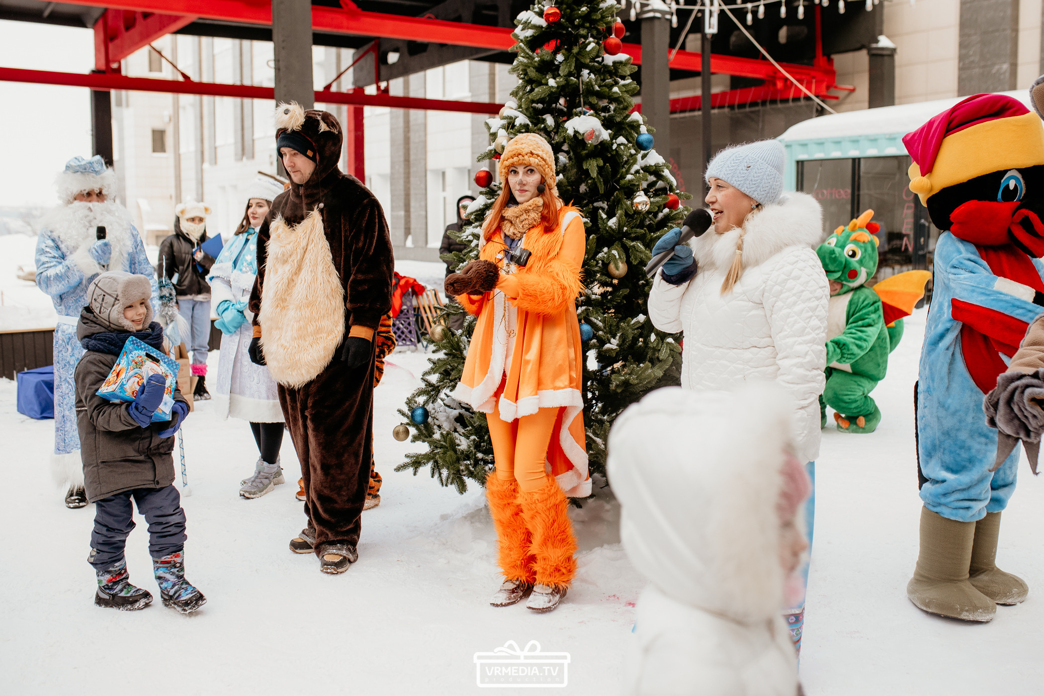 Большая новогодняя «Елка» в культурном пространстве «Редакция»