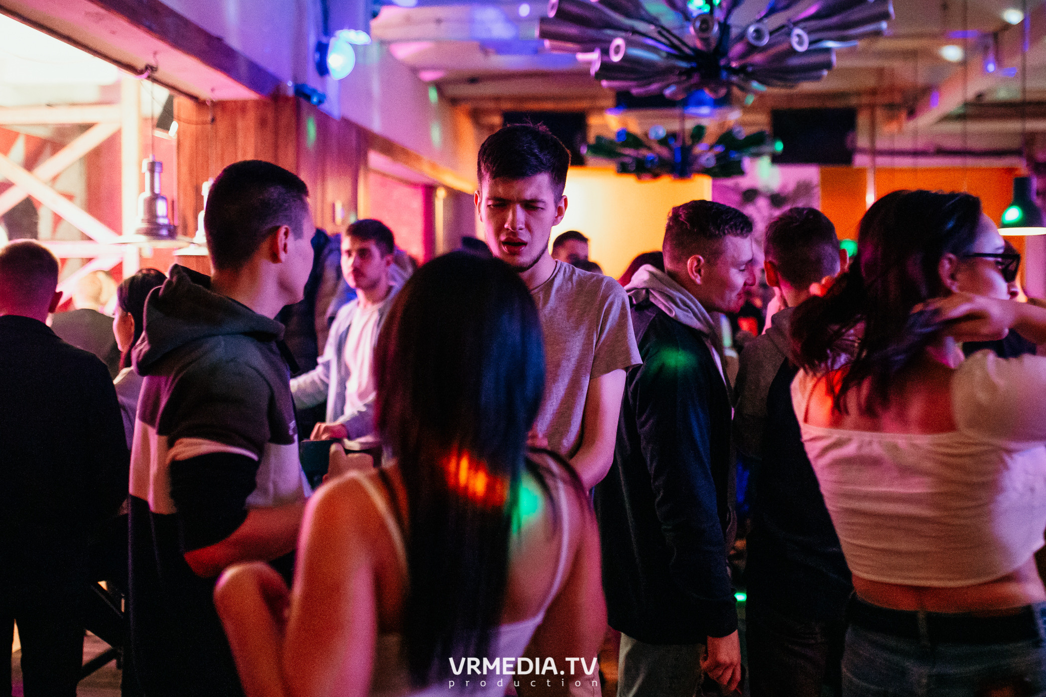 Выходные в баре «Cosmo»