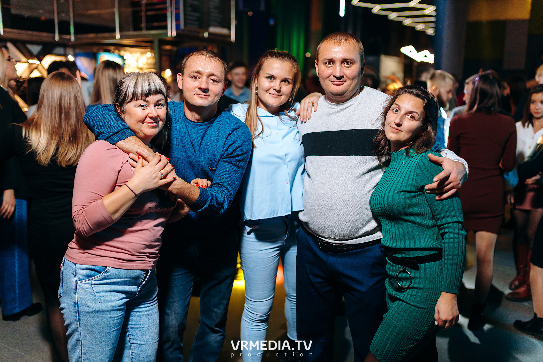 Выходные в баре «DOSKI»