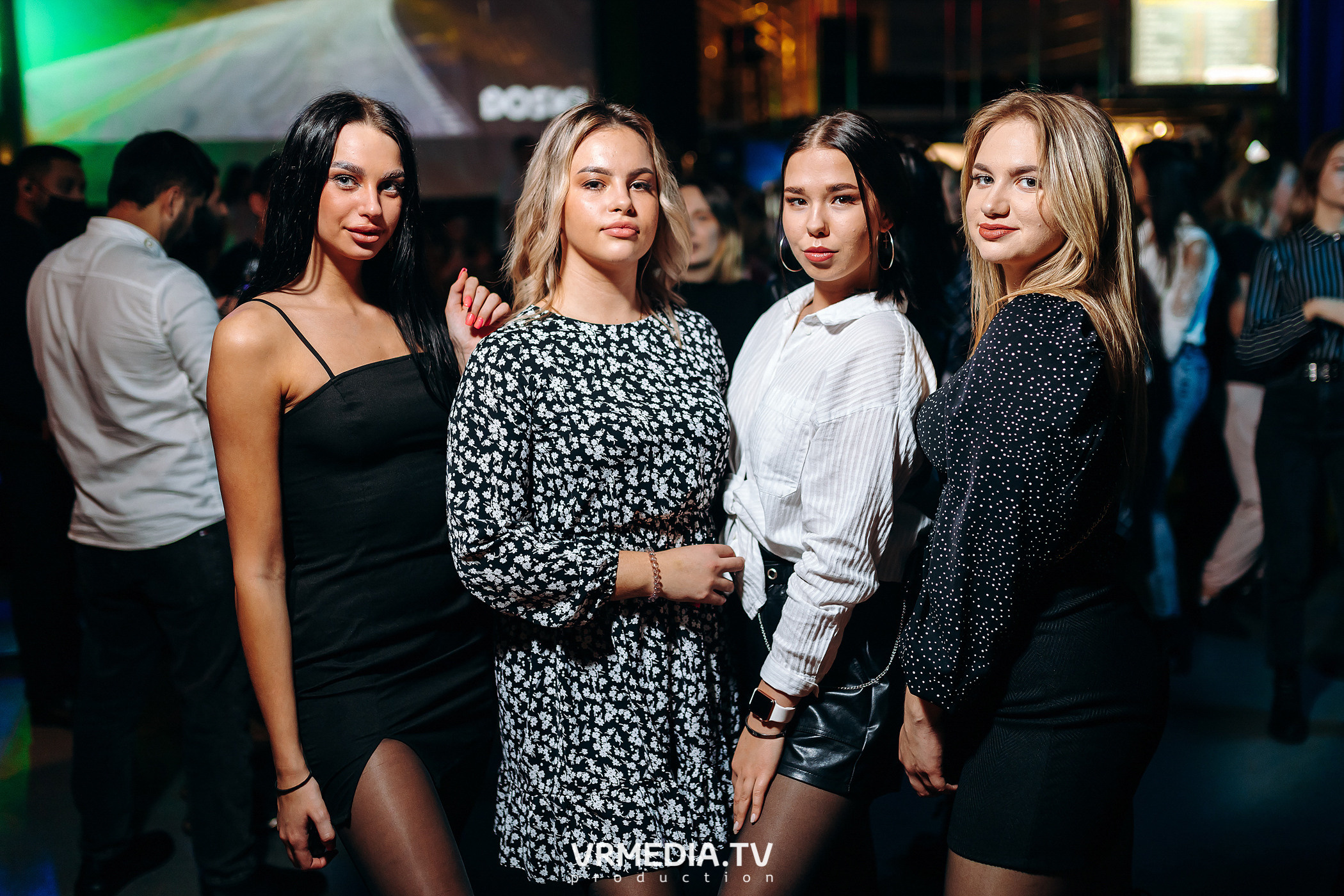 Выходные в баре «DOSKI»