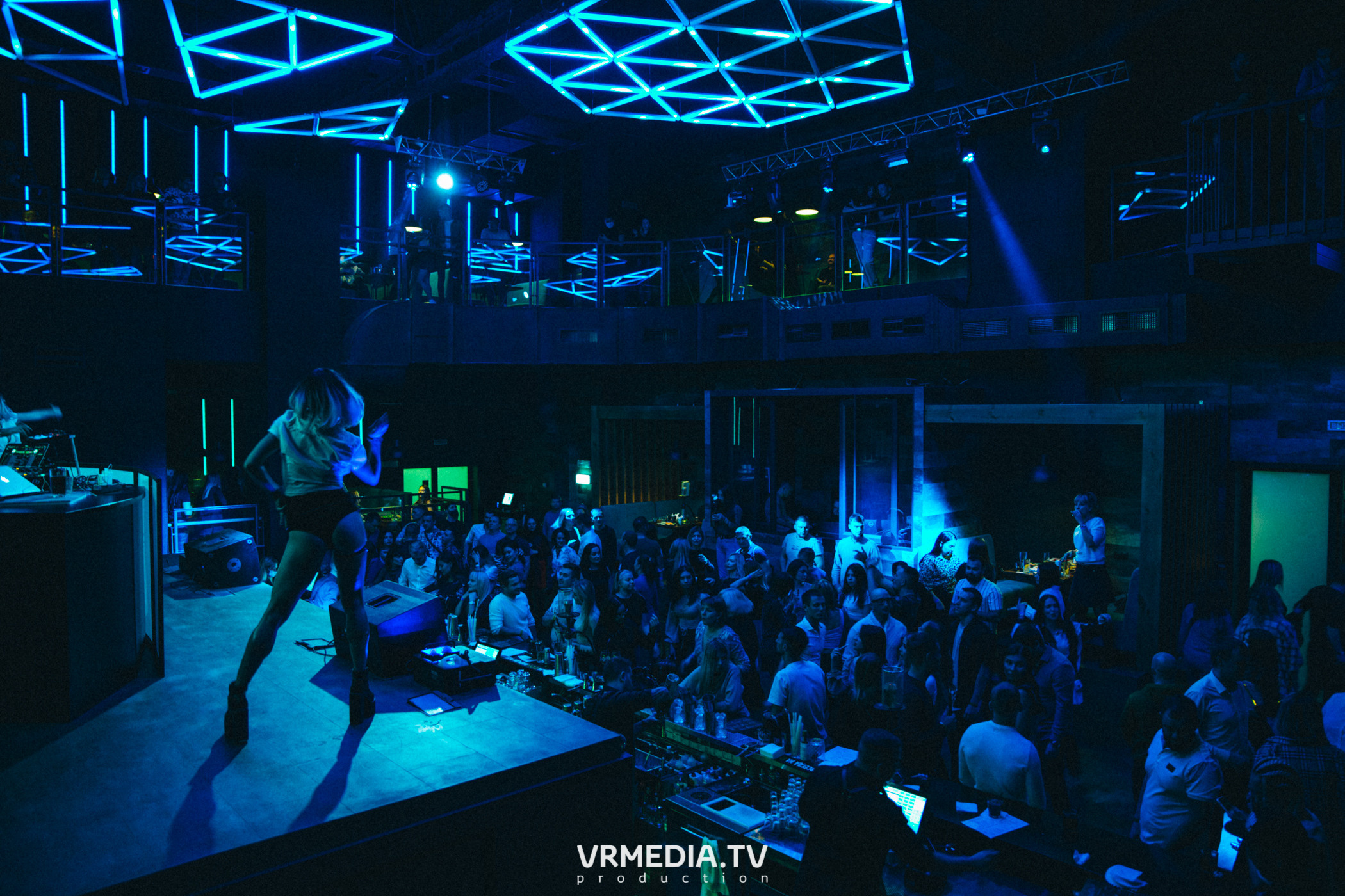 DJ Mikis в НК «Эфир»