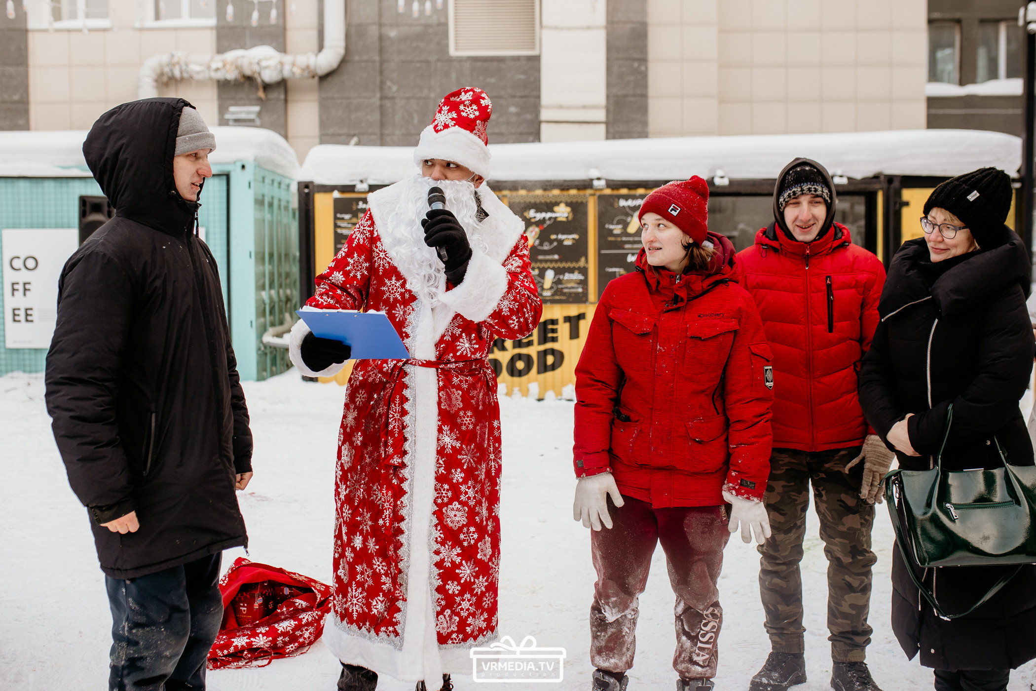 Большая новогодняя «Елка» в культурном пространстве «Редакция»