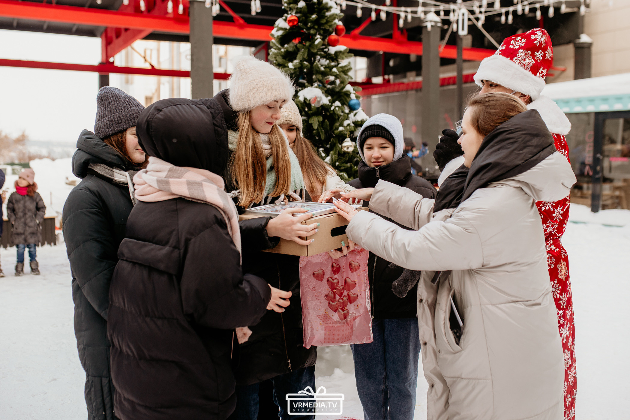Большая новогодняя «Елка» в культурном пространстве «Редакция»