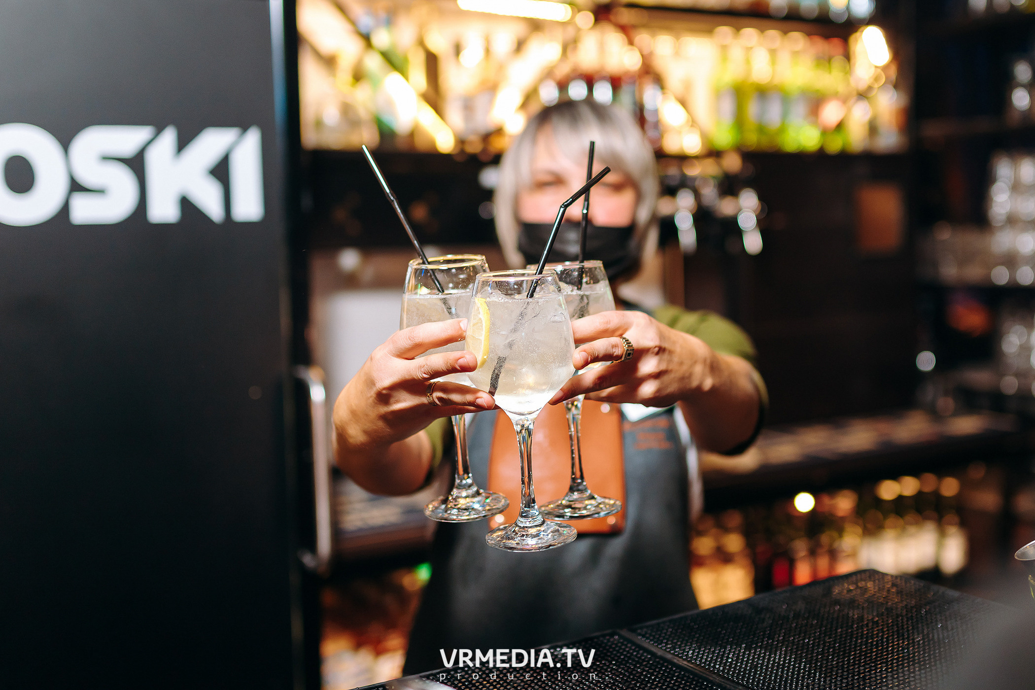 Выходные в баре «DOSKI»