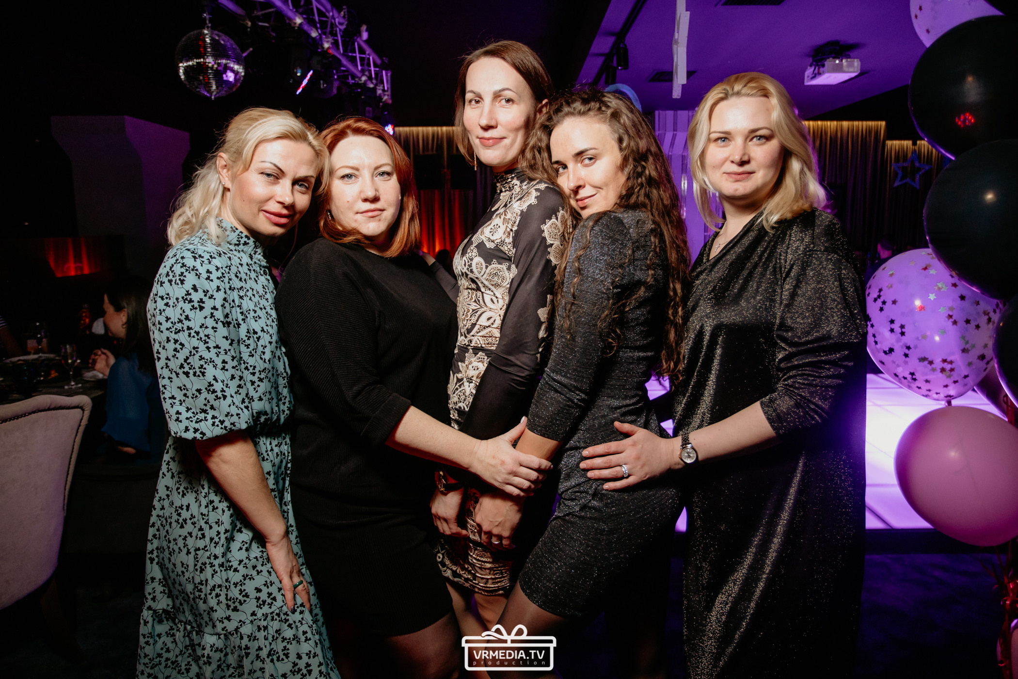 Новый год в караоке «Volna»