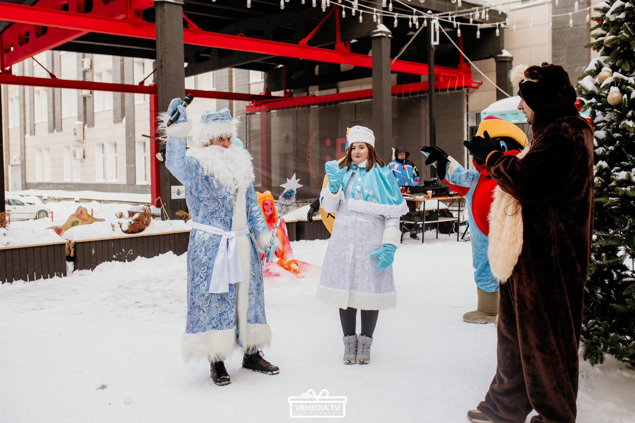 Большая новогодняя «Елка» в культурном пространстве «Редакция»