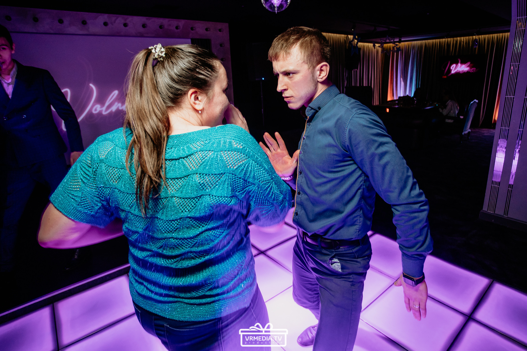 День рождения караоке «Volna»