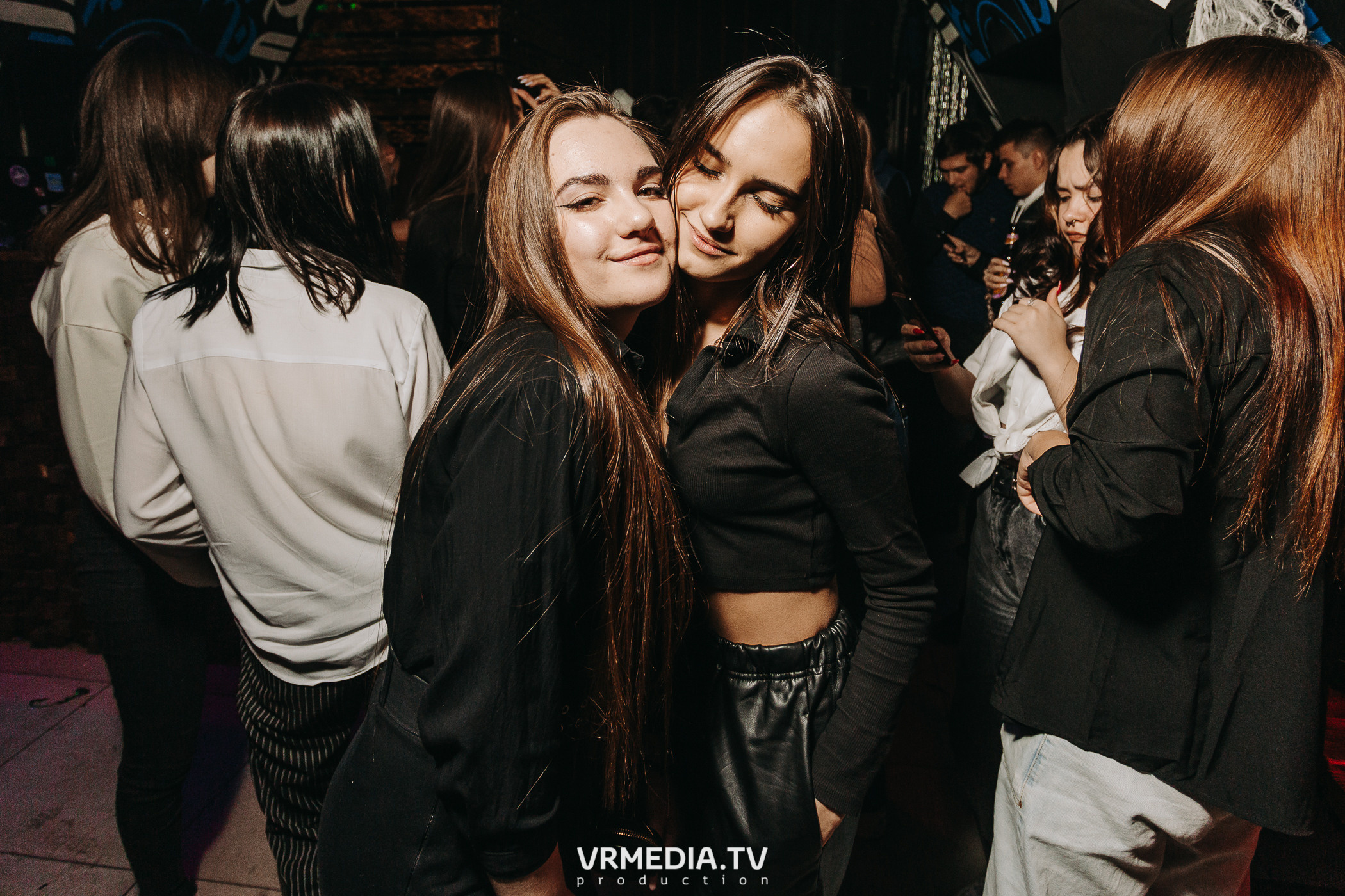 Halloween в баре «Глотай»