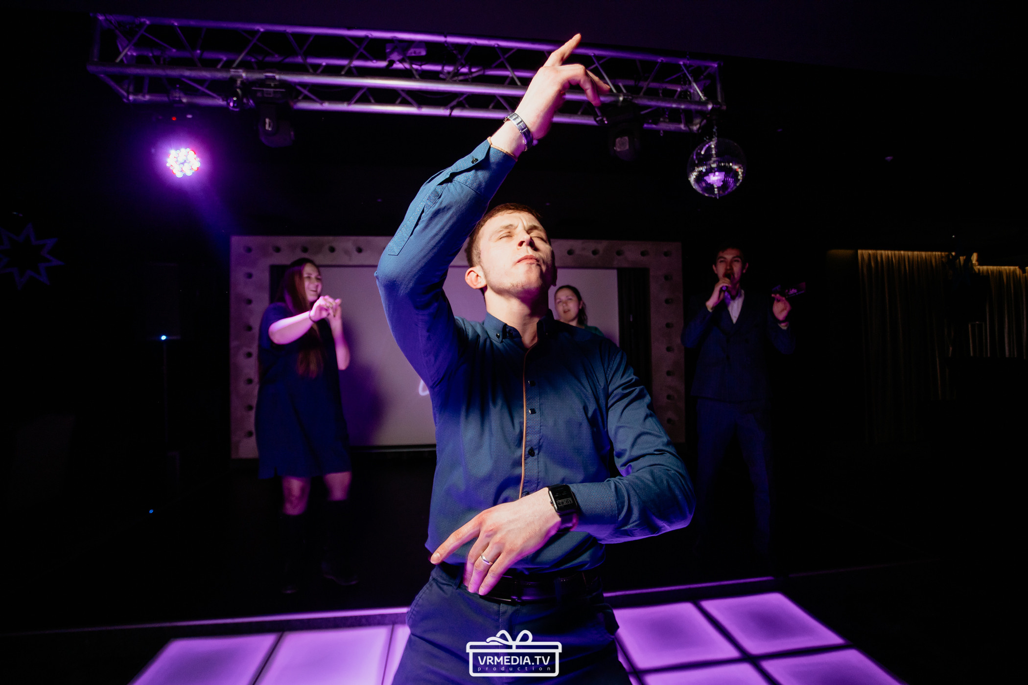 День рождения караоке «Volna»