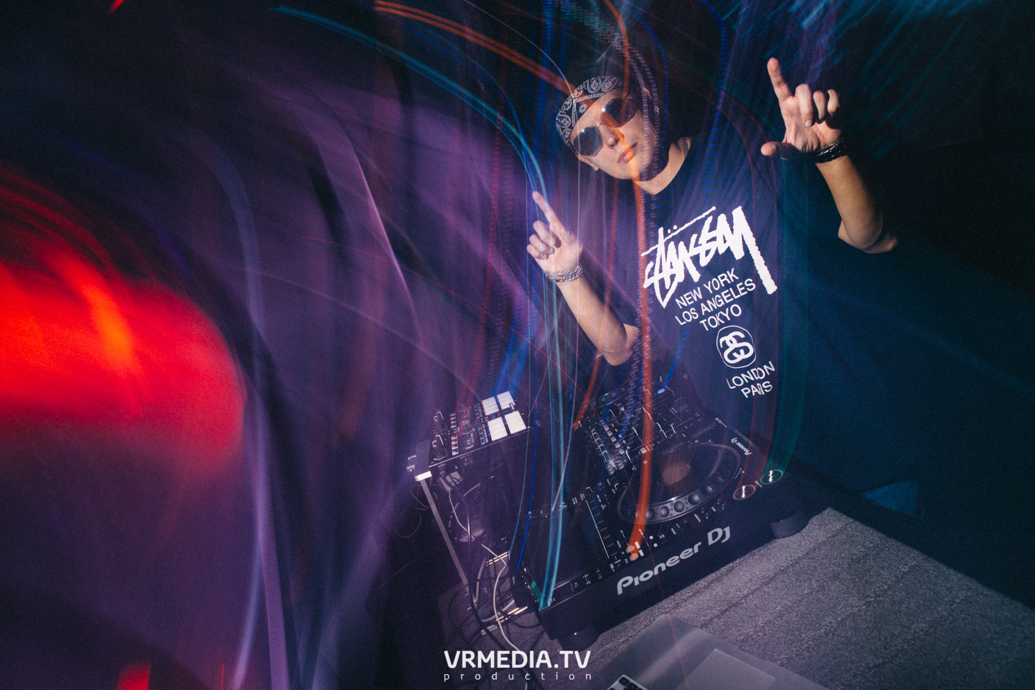 DJ Mikis в НК «Эфир»