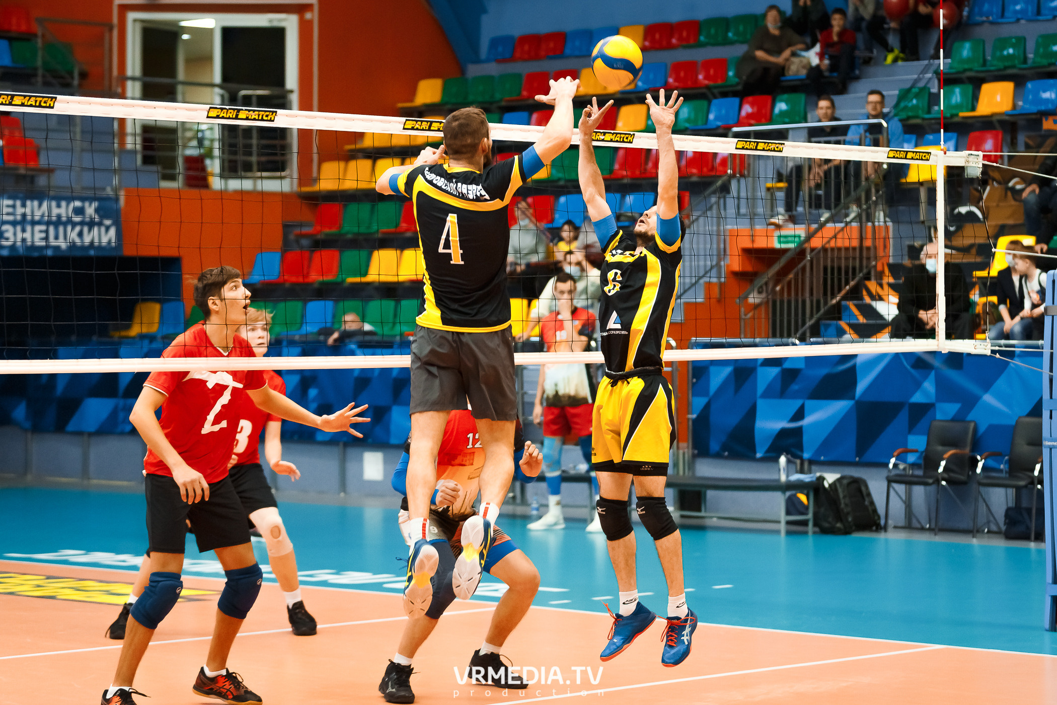 Благотворительный волейбольный турнир «За Кубок фонда»