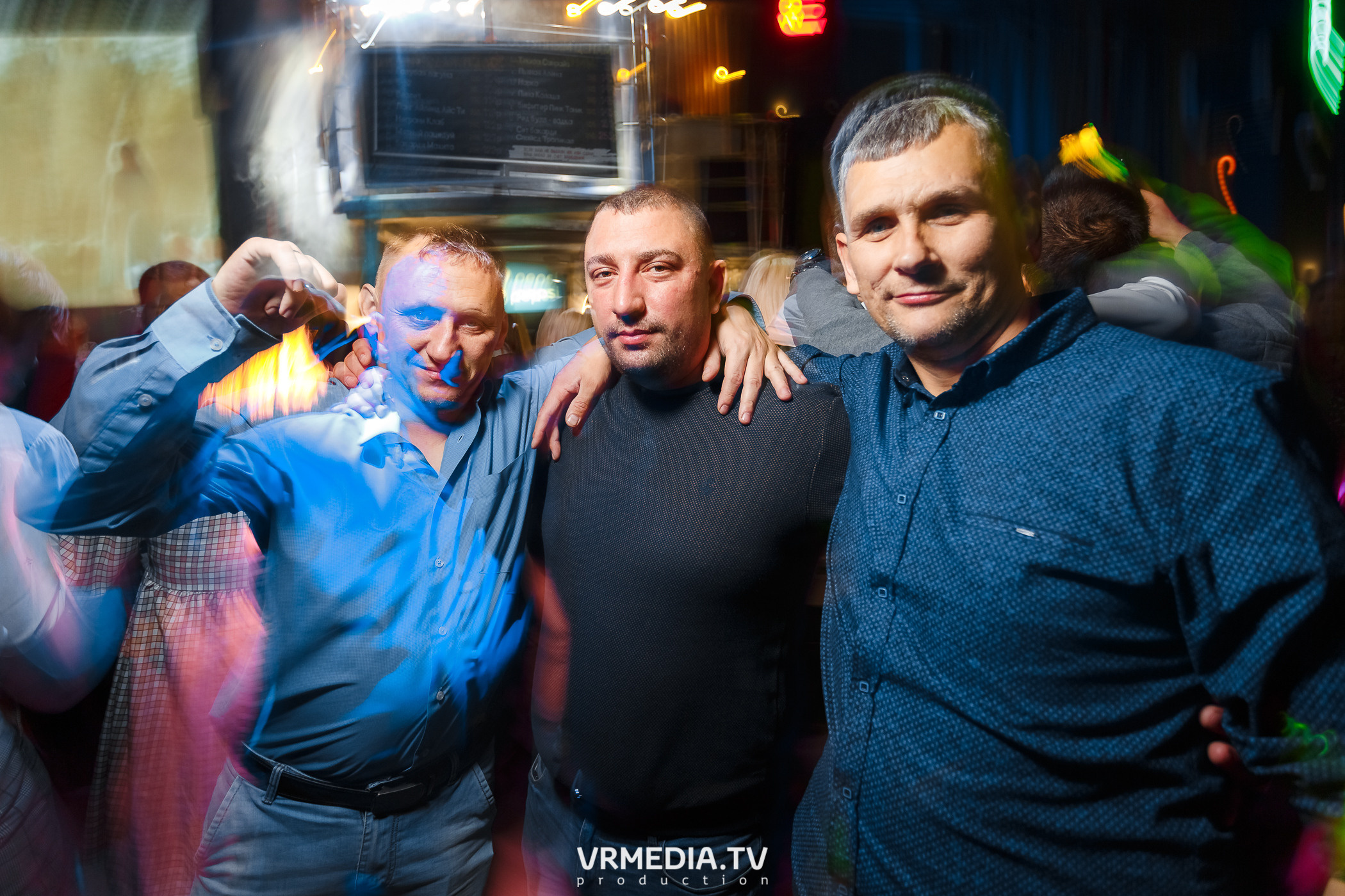 Выходные в баре «DOSKI»