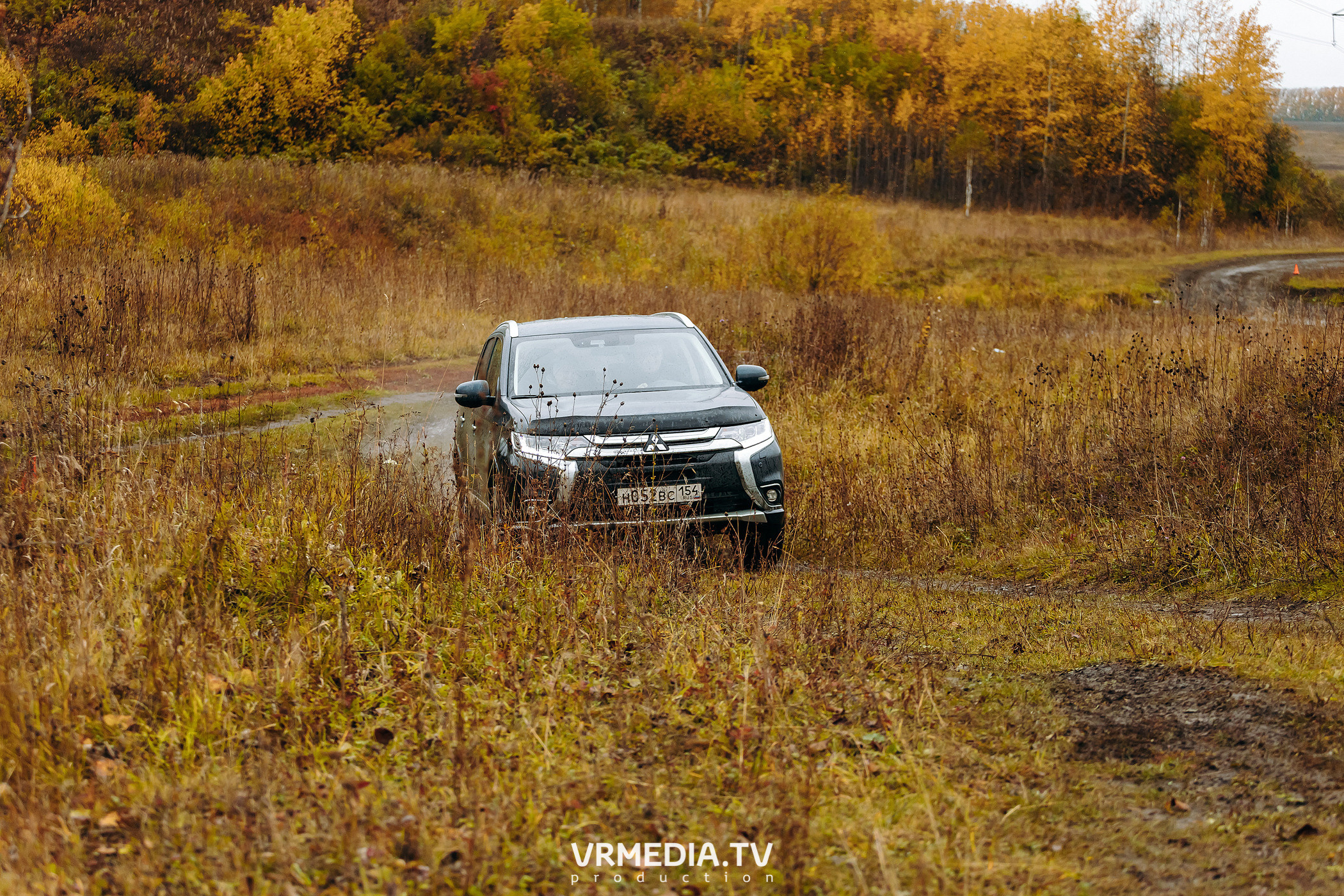 Внедорожный пикник для митсу от ГК «Картель Авто»