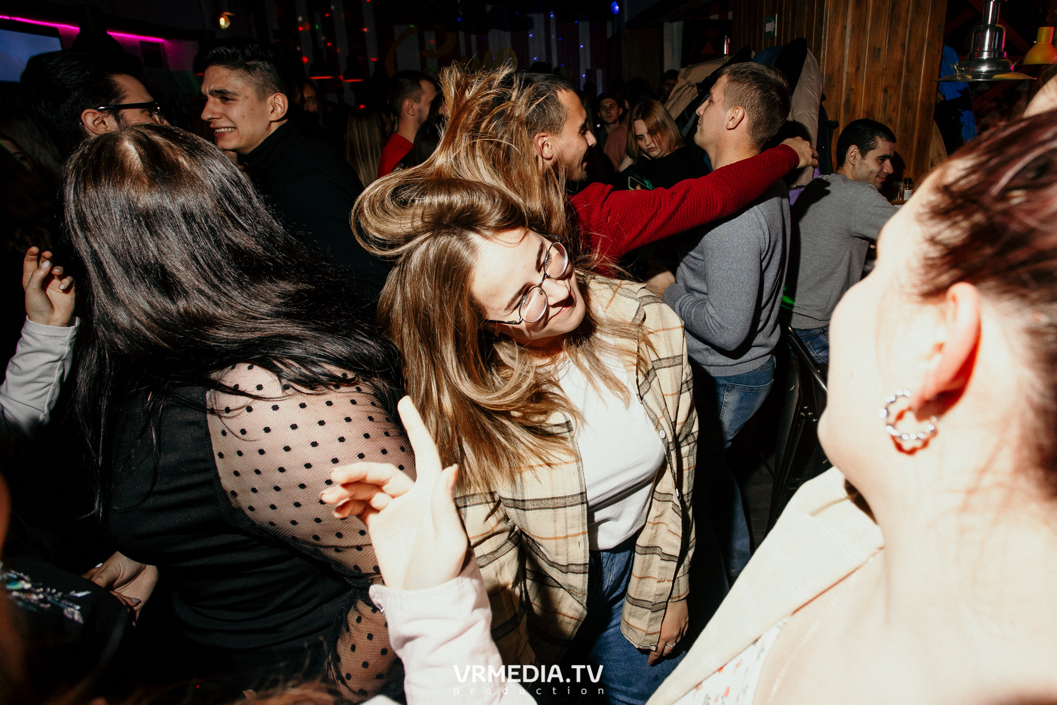 Выходные в баре «Cosmo»