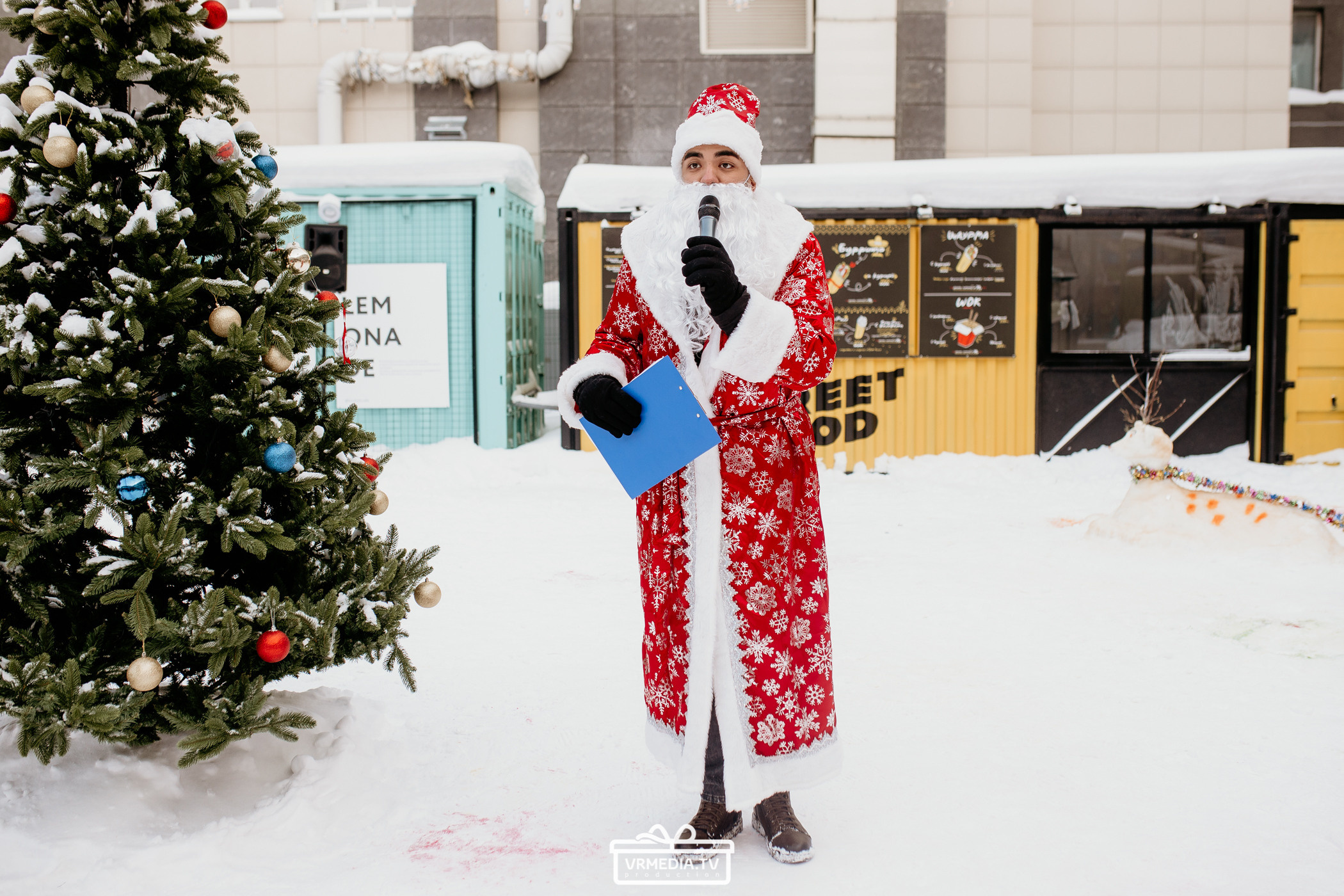 Большая новогодняя «Елка» в культурном пространстве «Редакция»