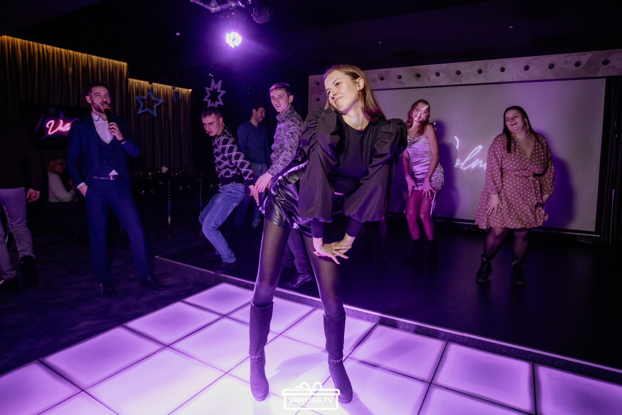 Новый год в караоке «Volna»