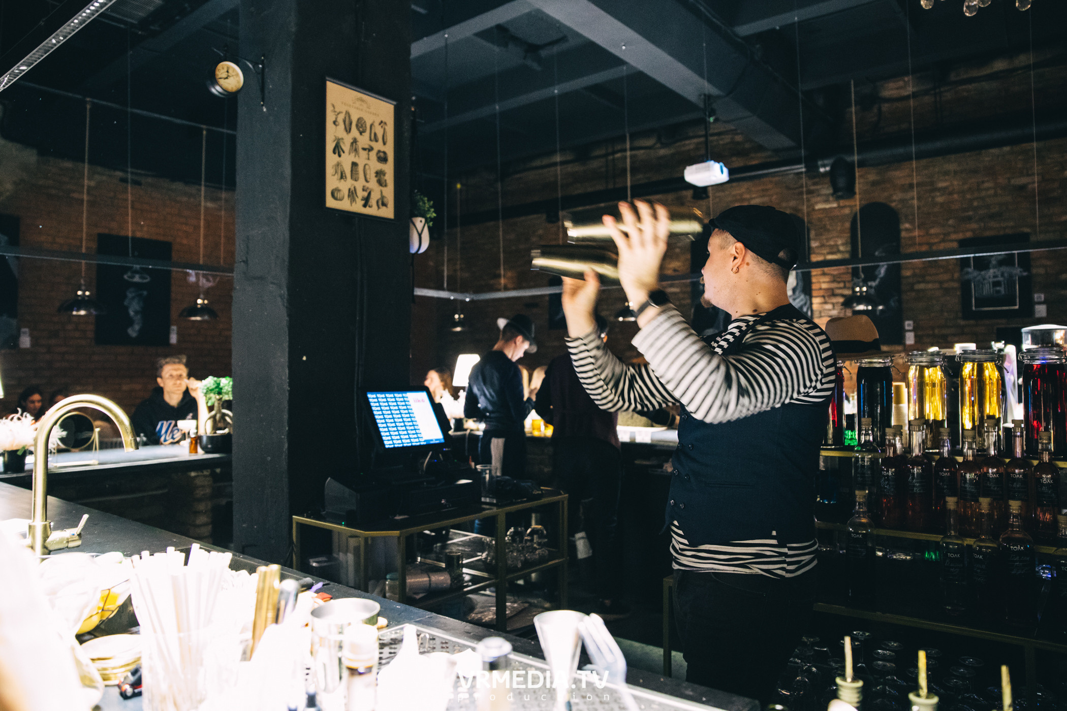 Just Lovers в баре «Толк»