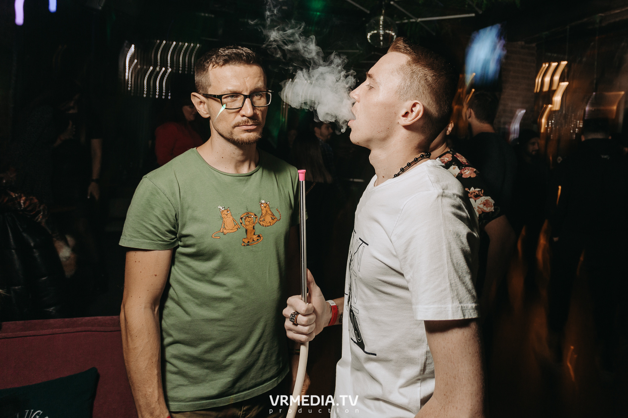 11 FRIENDS OF CHAO. Grotesque (SPB)