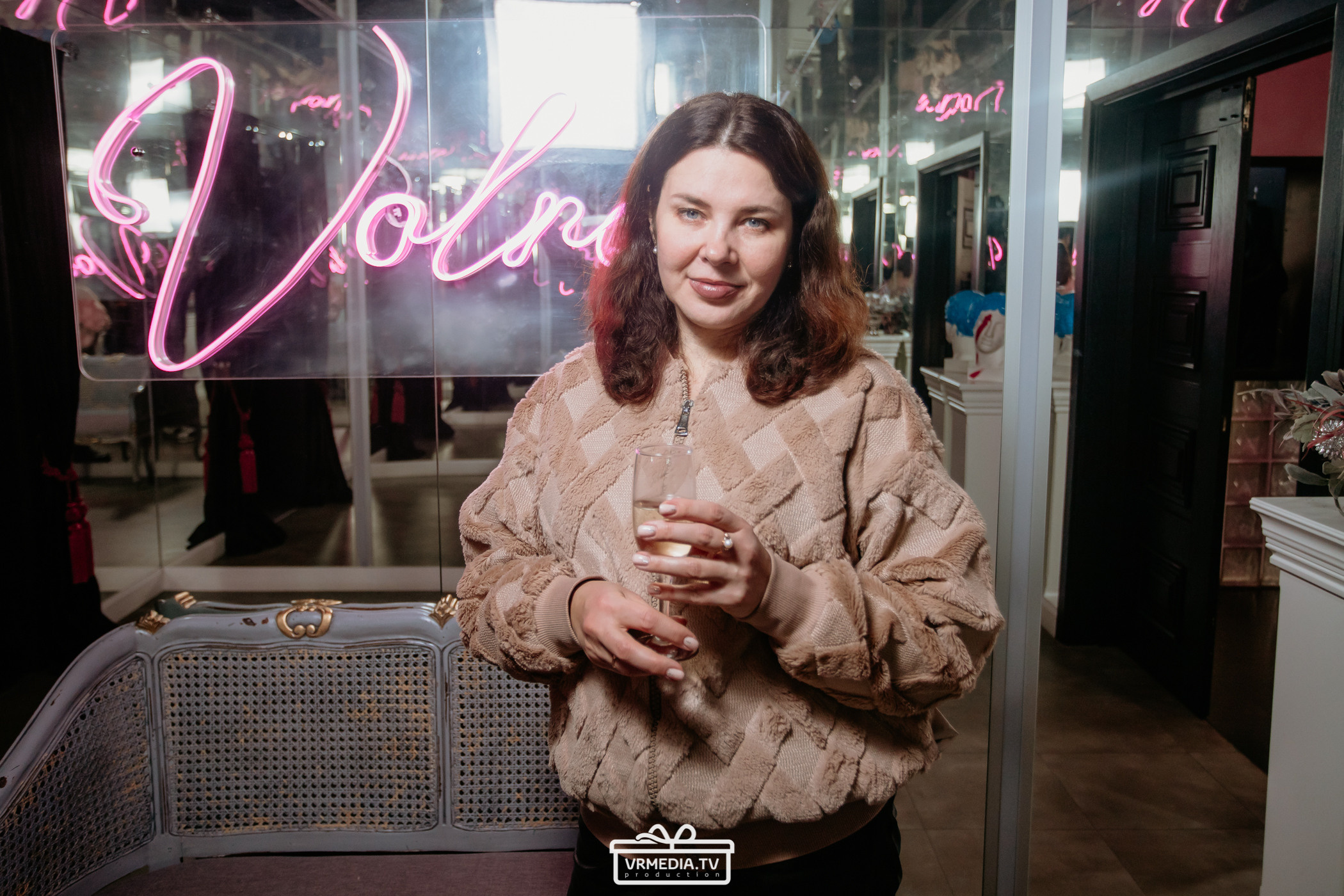 Новый год в караоке «Volna»