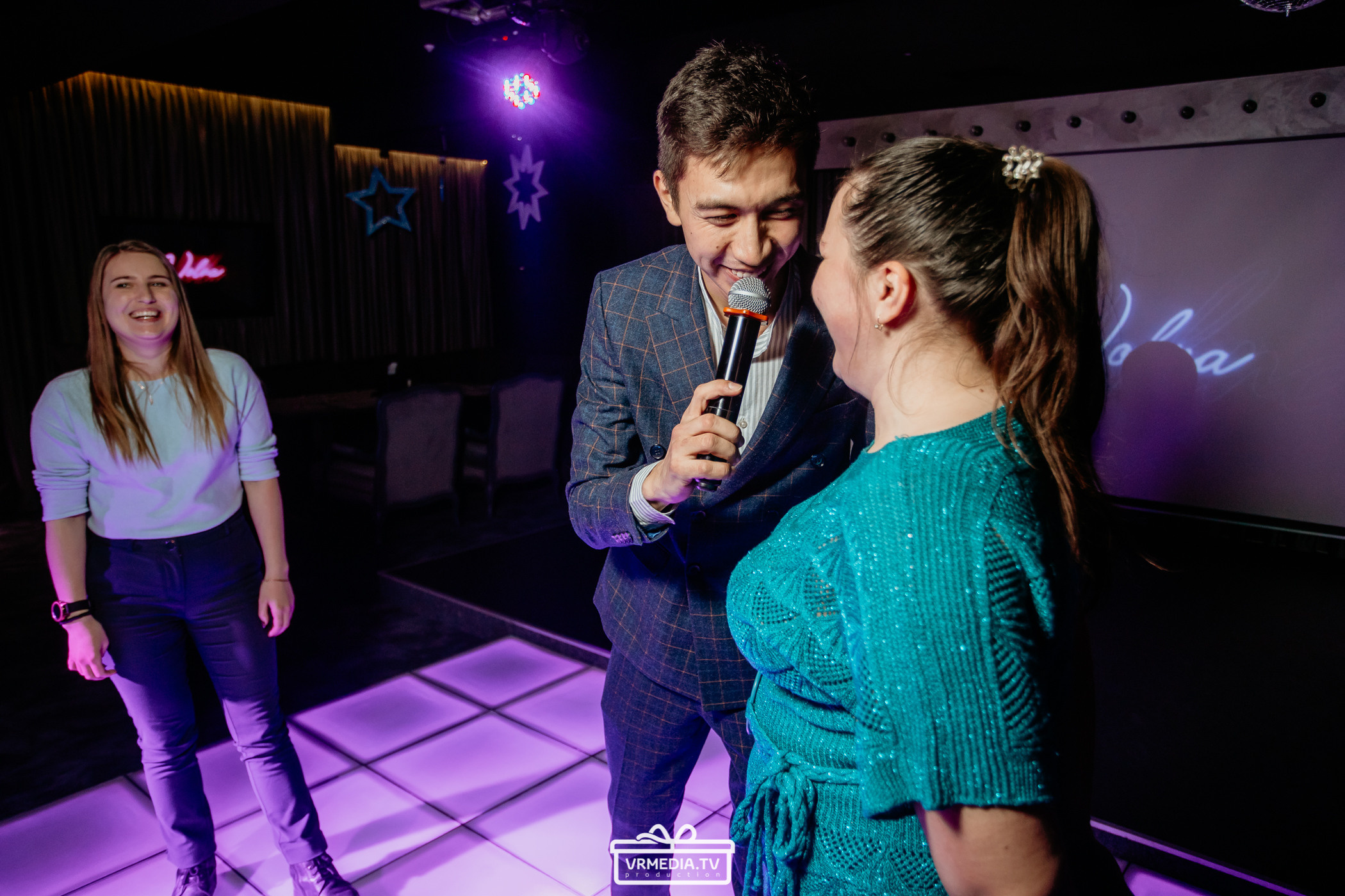 День рождения караоке «Volna»