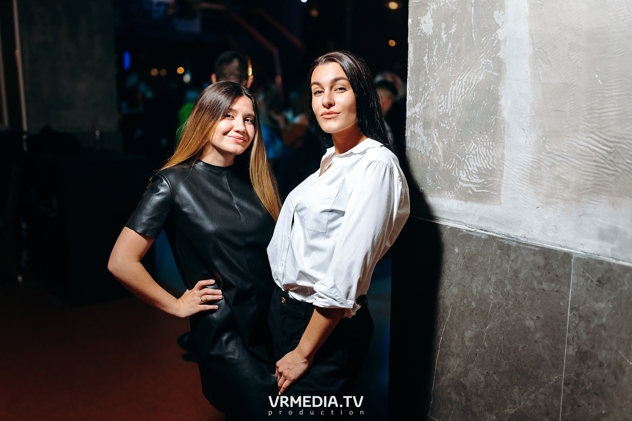 Выходные в баре «DOSKI»