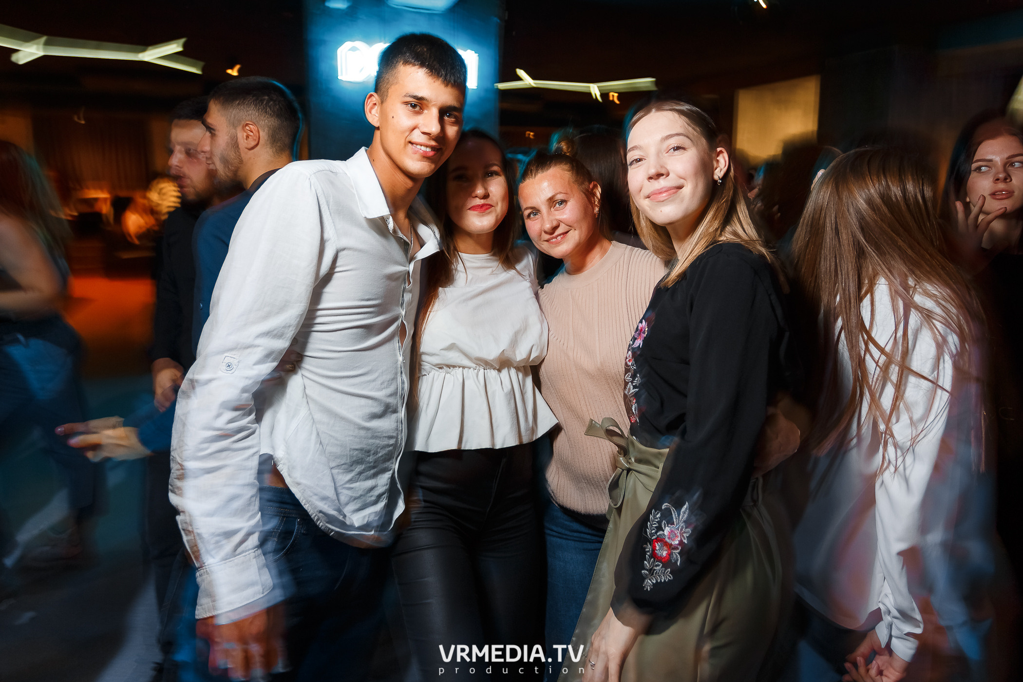 Выходные в баре «DOSKI»