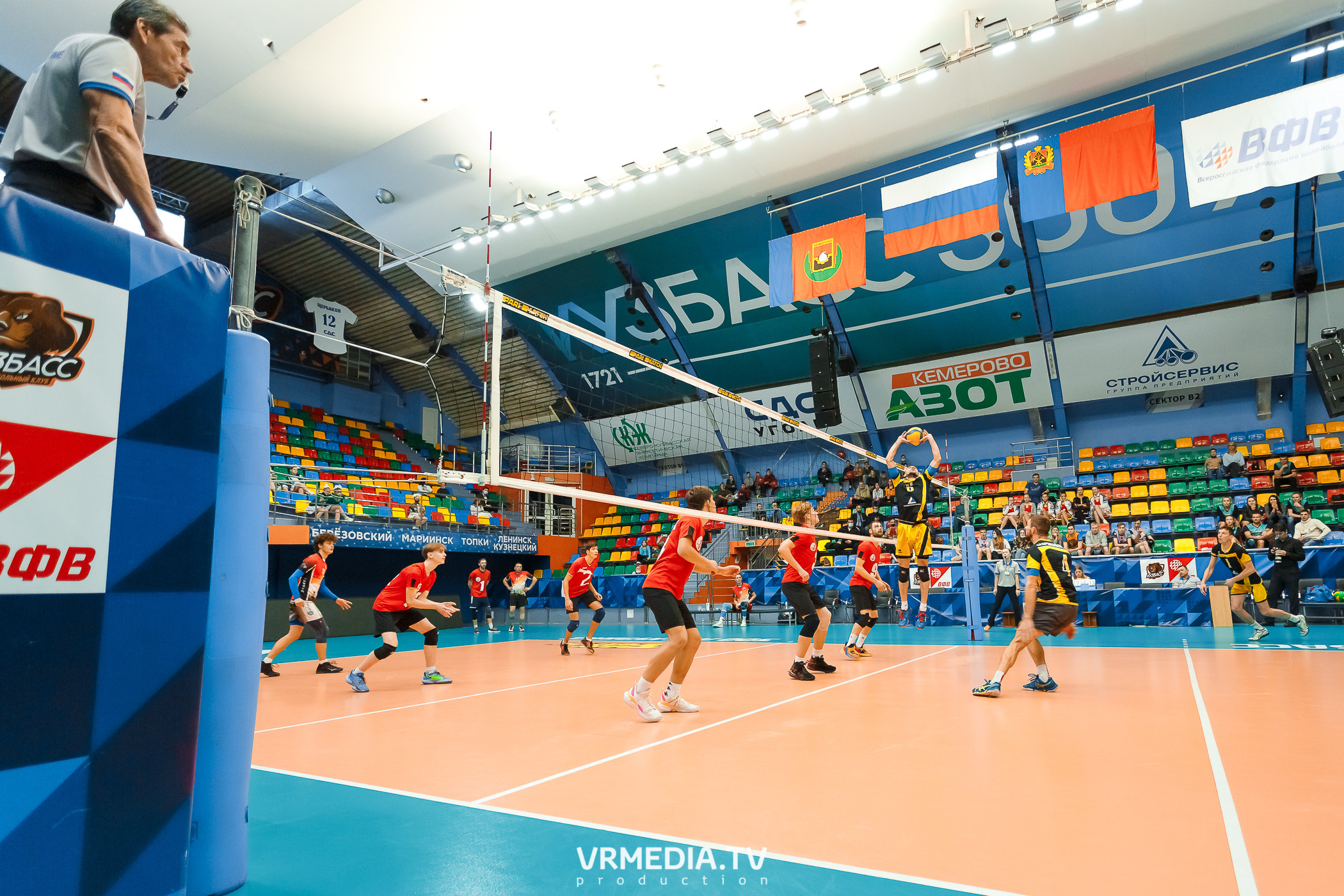 Благотворительный волейбольный турнир «За Кубок фонда»