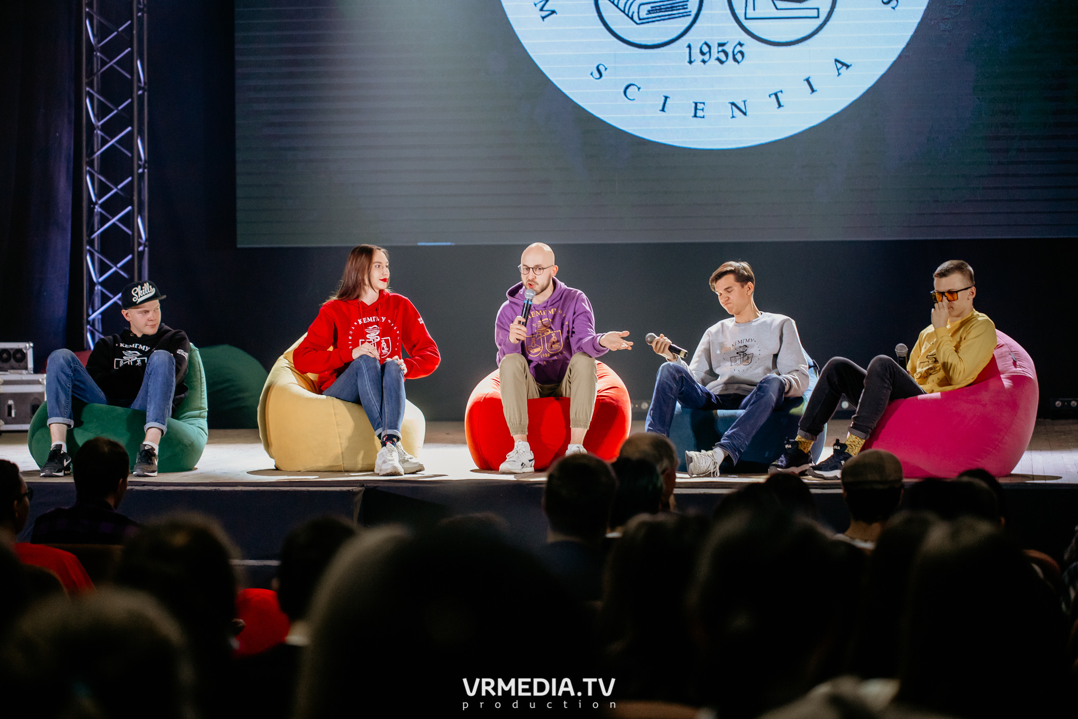 Открытие фестиваля первокурсников «Давай Знакомиться» в КемГМУ