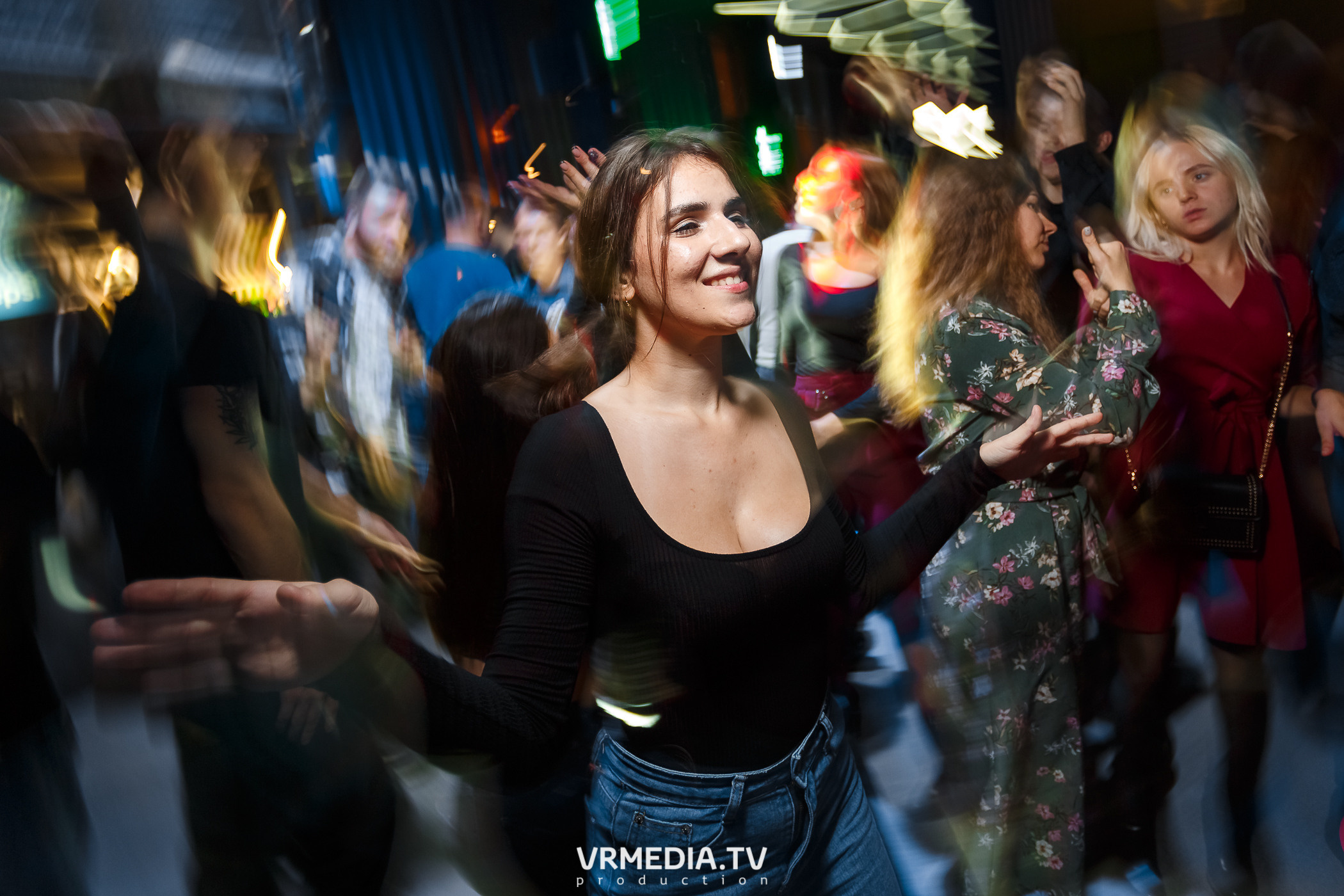 Выходные в баре «DOSKI»