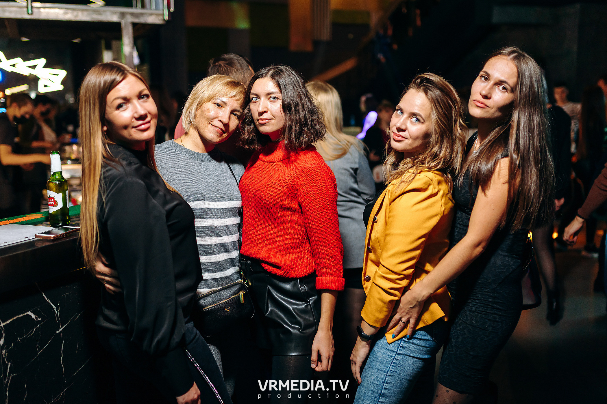 Выходные в баре «DOSKI»