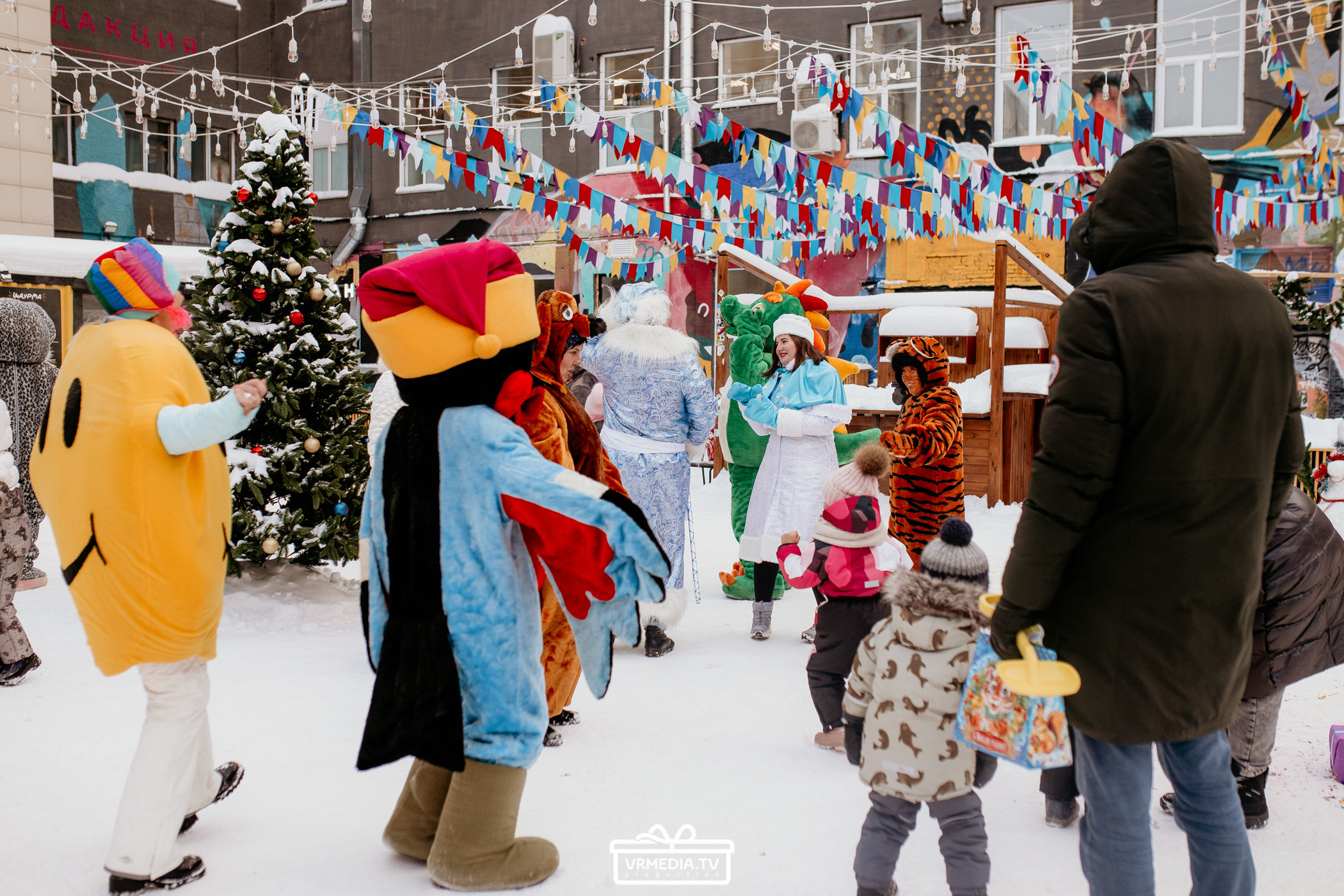 Большая новогодняя «Елка» в культурном пространстве «Редакция»