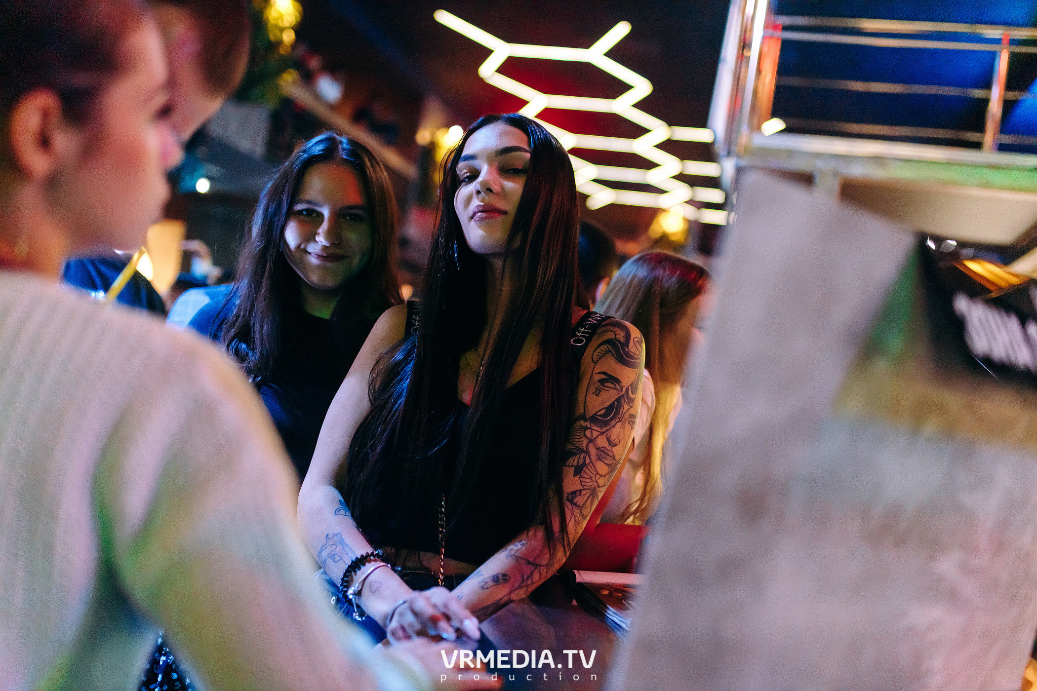 Выходные в баре «DOSKI»