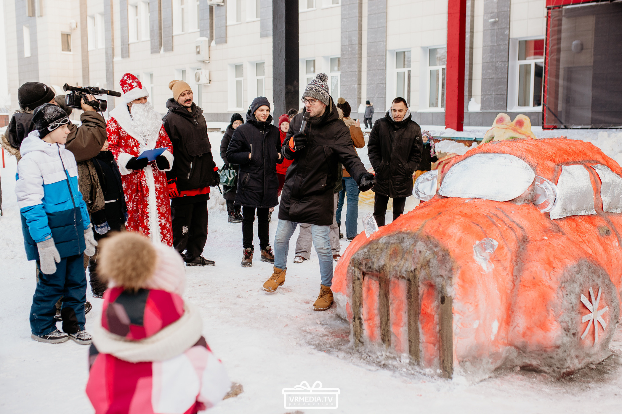 Большая новогодняя «Елка» в культурном пространстве «Редакция»