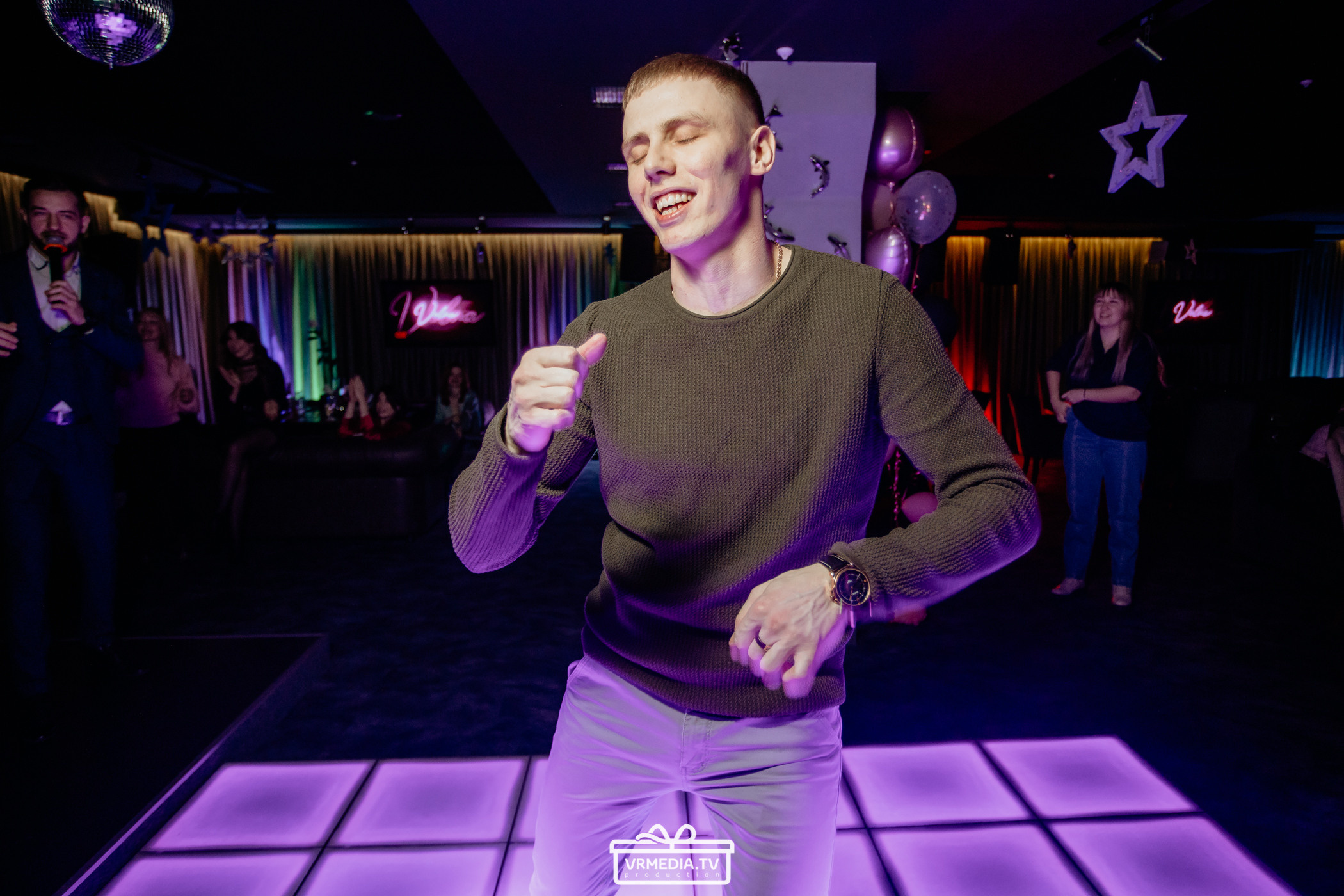 Новый год в караоке «Volna»