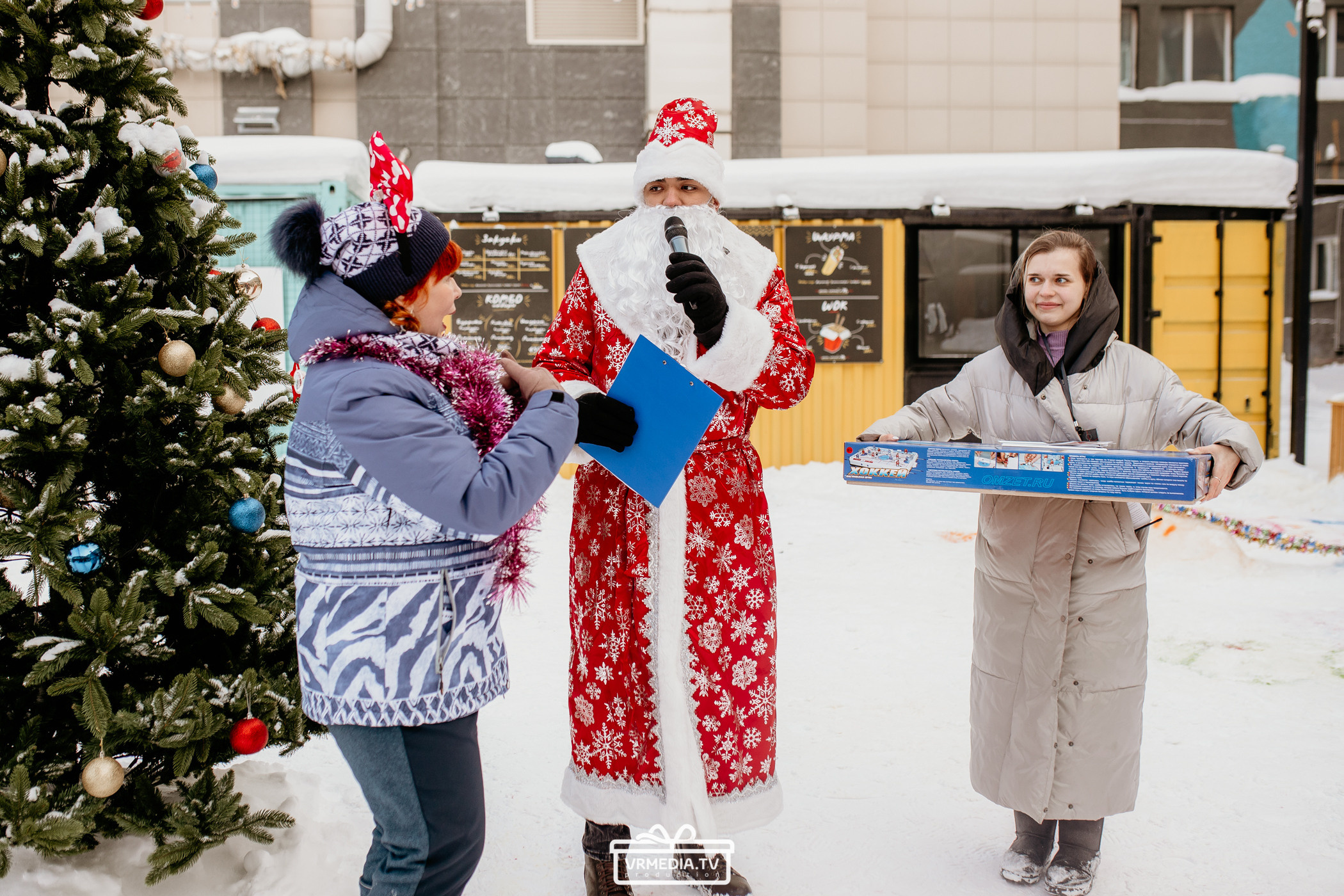 Большая новогодняя «Елка» в культурном пространстве «Редакция»