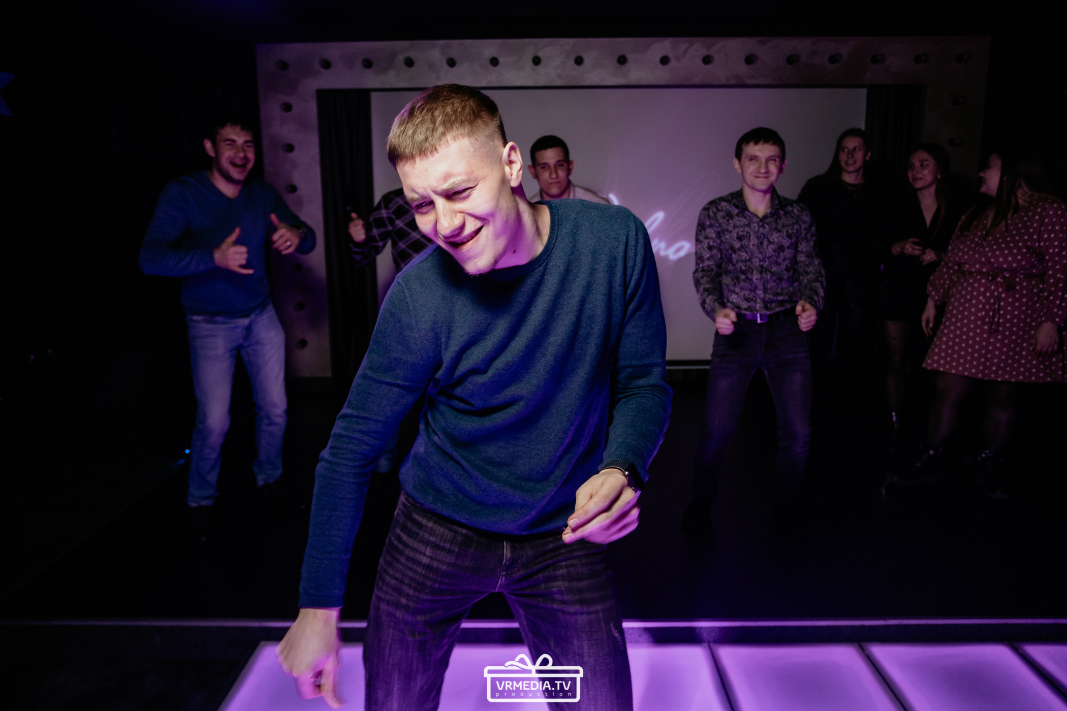 Новый год в караоке «Volna»