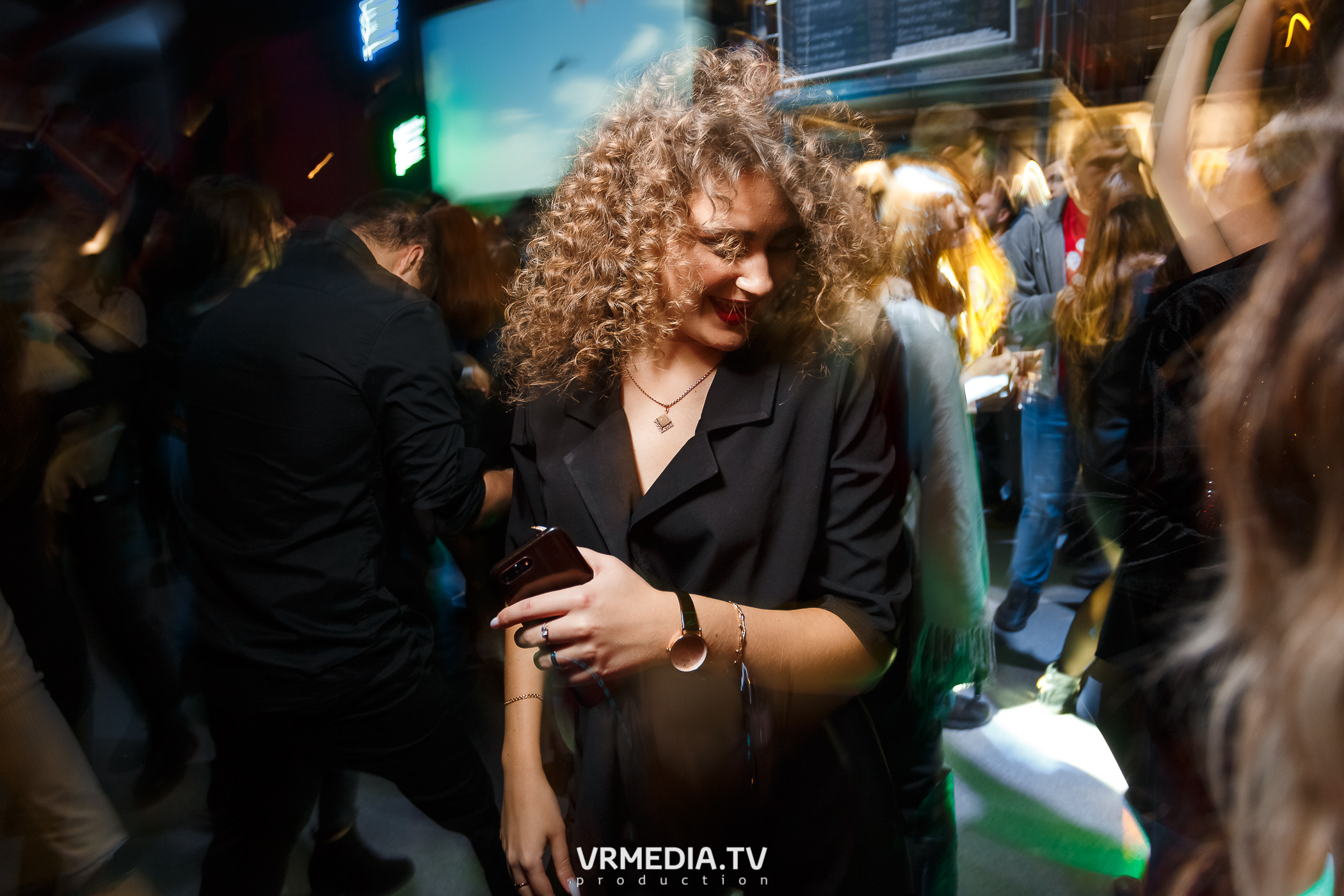 Выходные в баре «DOSKI»