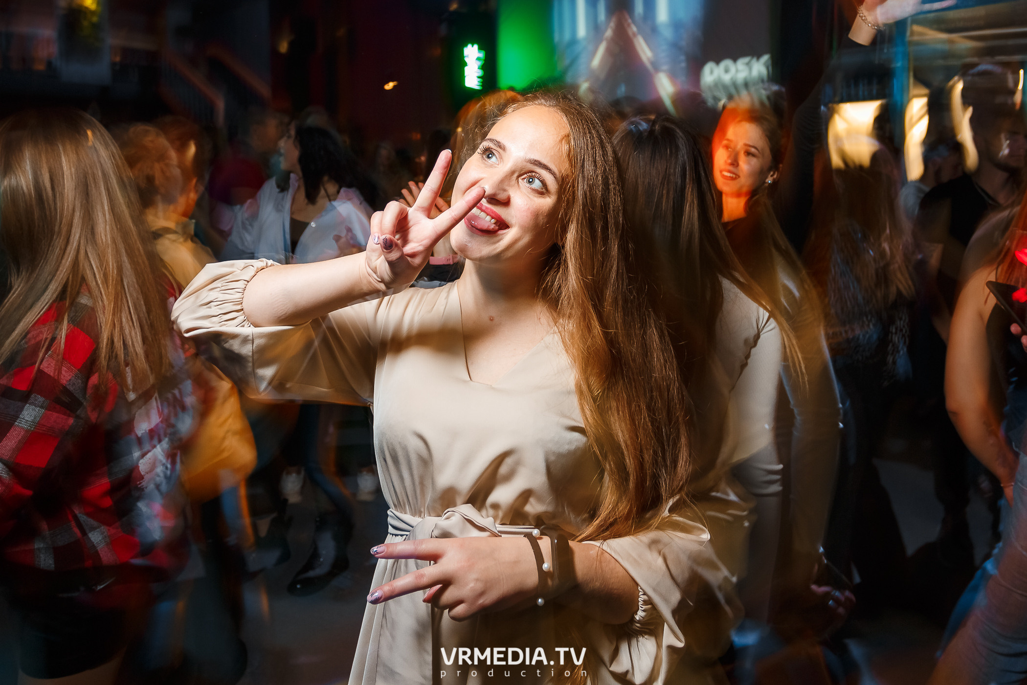 Выходные в баре «DOSKI»