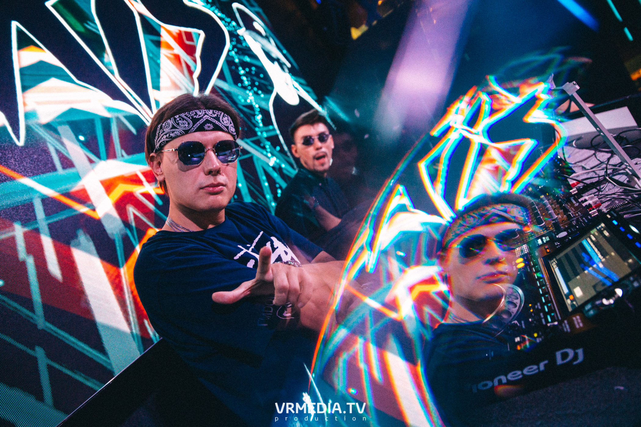 DJ Mikis в НК «Эфир»