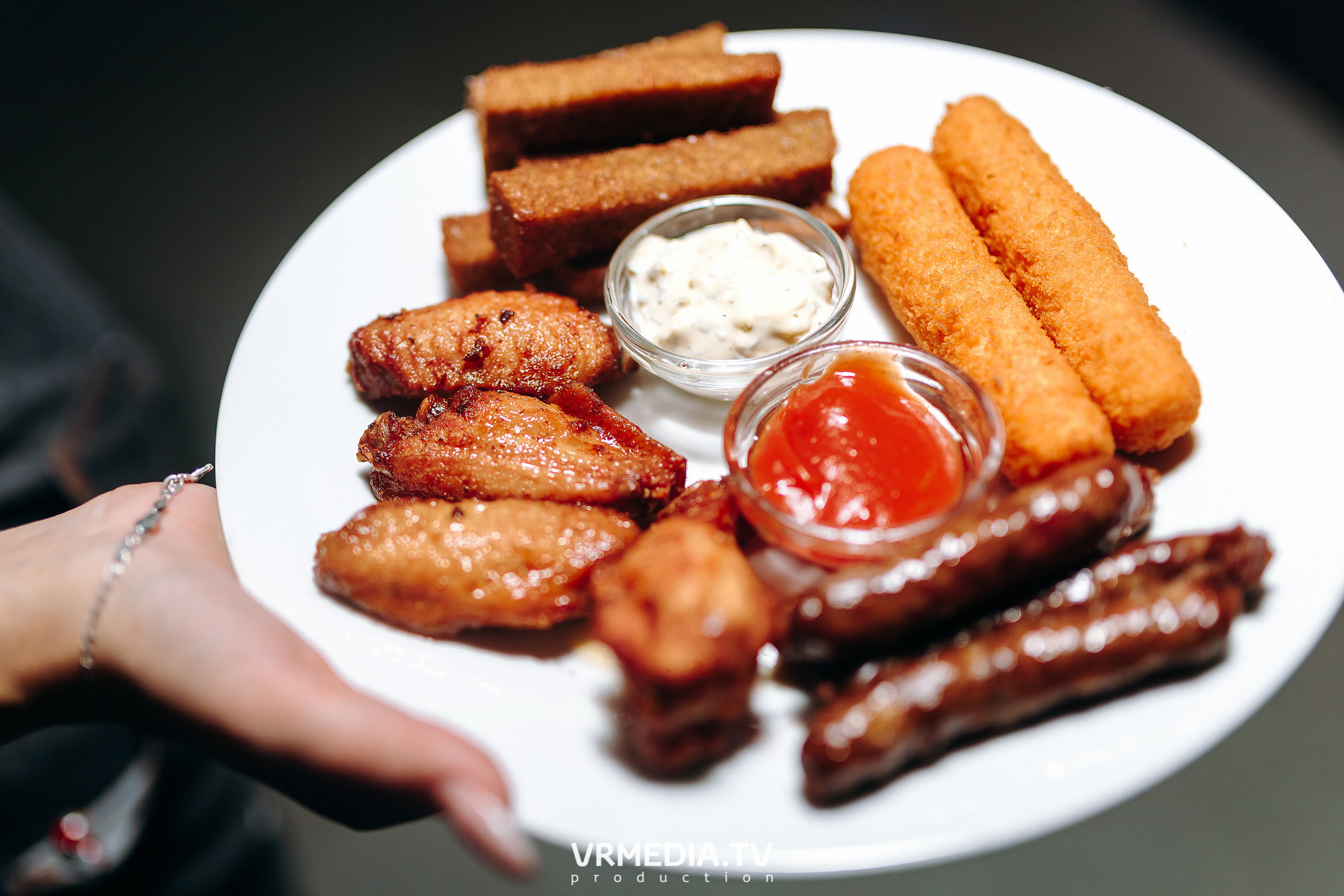 Выходные в баре «DOSKI»