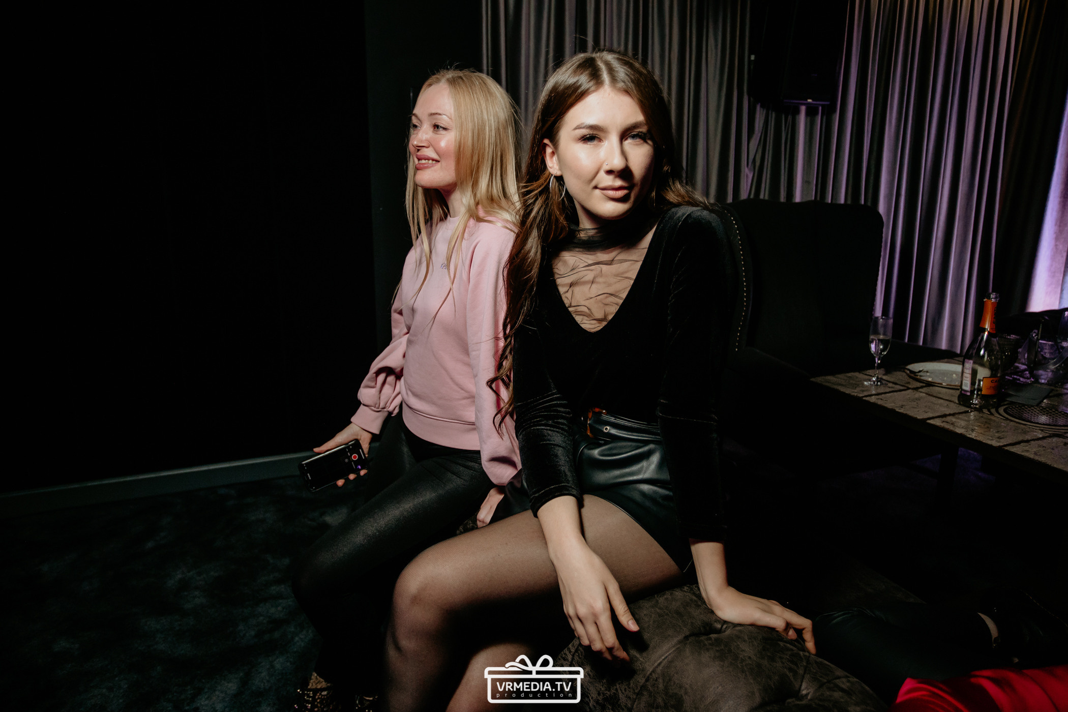 Новый год в караоке «Volna»