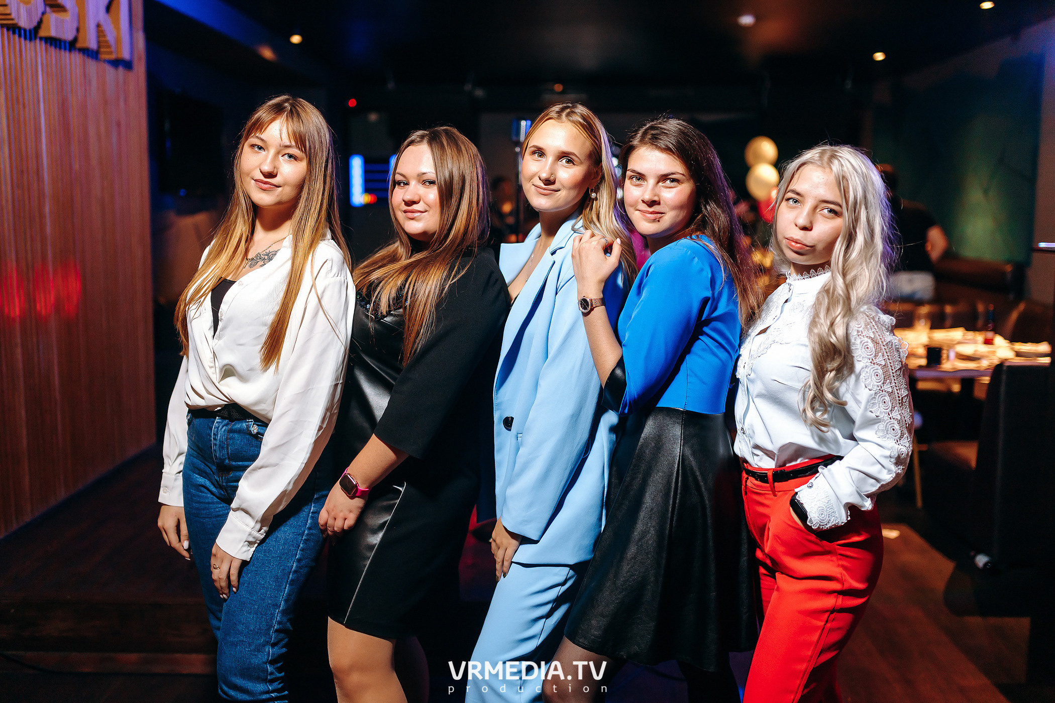 Выходные в баре «DOSKI»