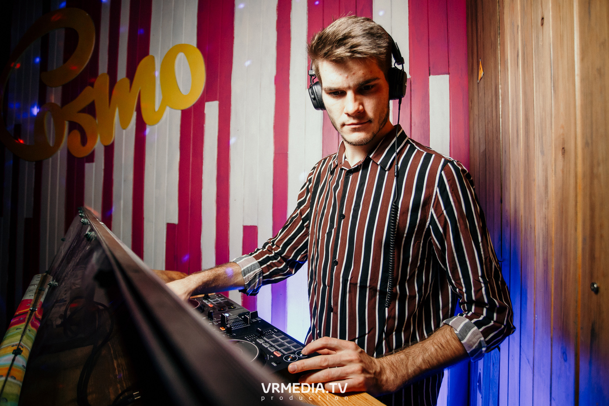 Выходные в баре «Cosmo»