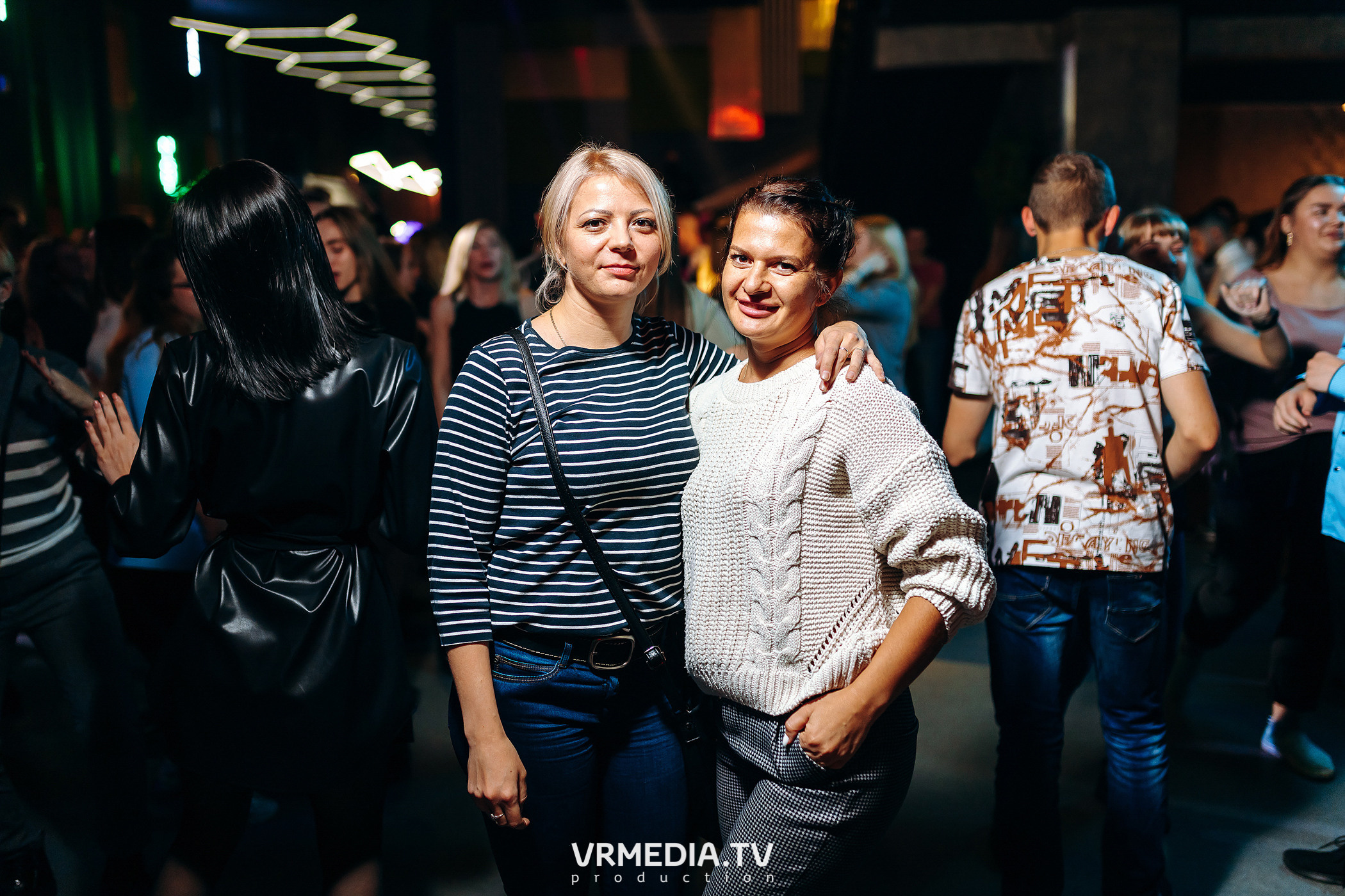 Выходные в баре «DOSKI»