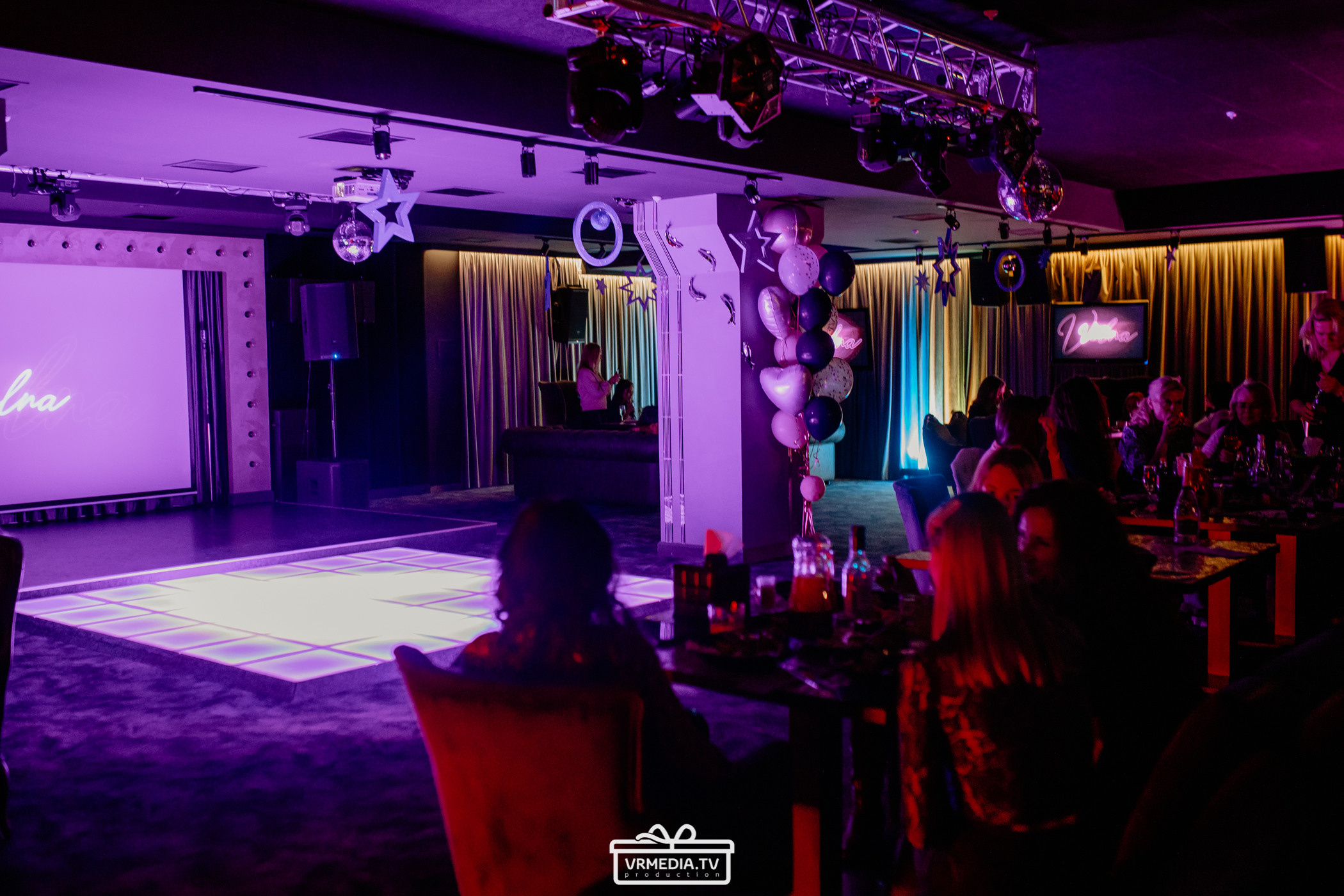 Новый год в караоке «Volna»