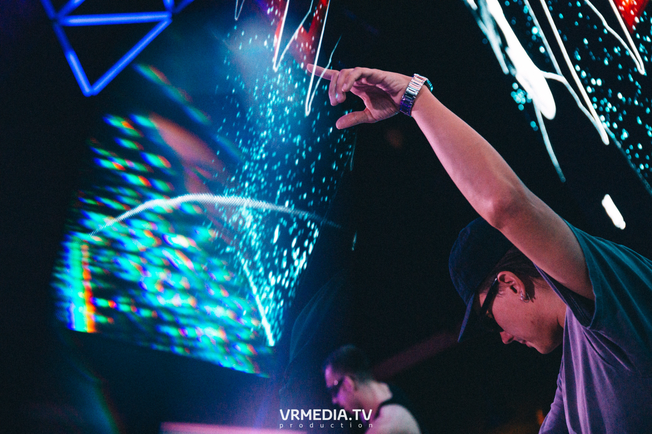 DJ Mikis в НК «Эфир»